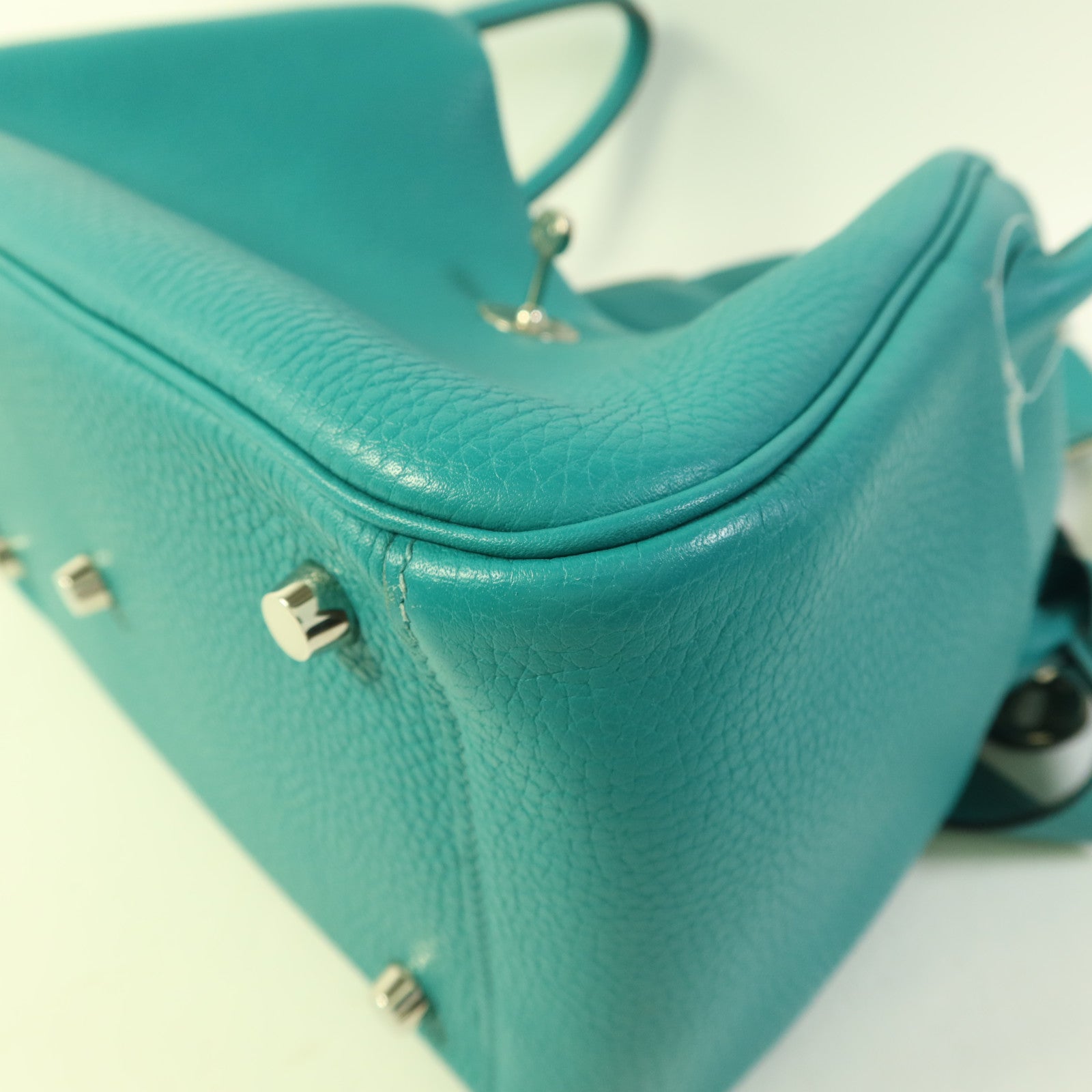 HERMES Clemence皮革Lindy 26銀扣手挽肩背兩用袋Bleu Paon