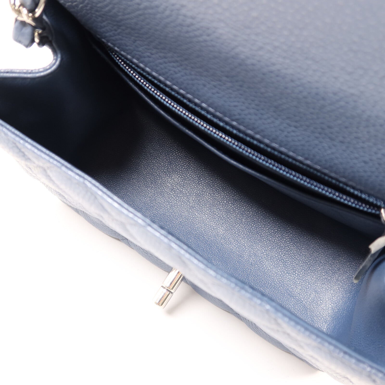CHANEL 牛皮皮革Mini Classic 17銀扣鏈帶肩背袋