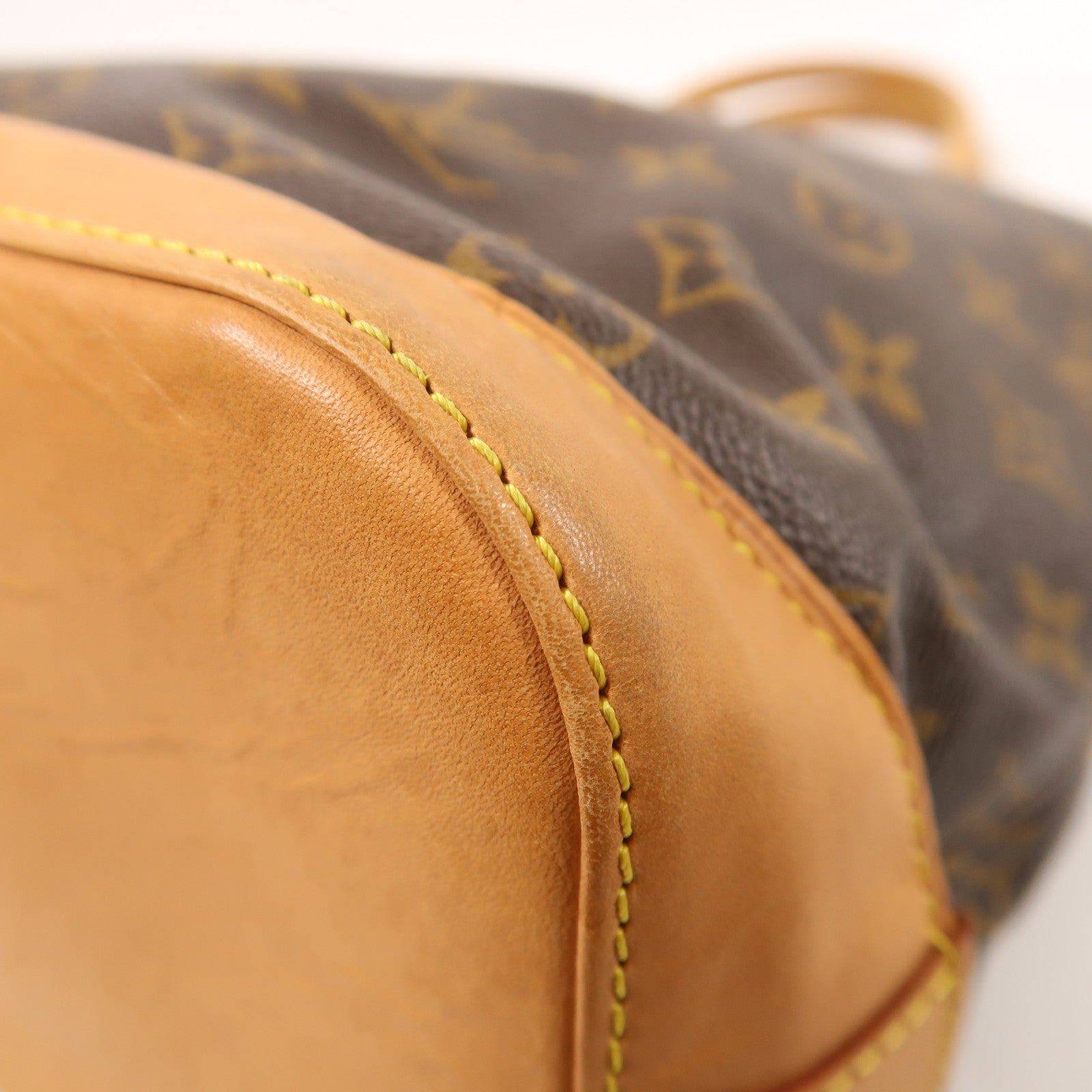 LOUIS VUITTON Monogram Lockit Vertical金扣手挽袋