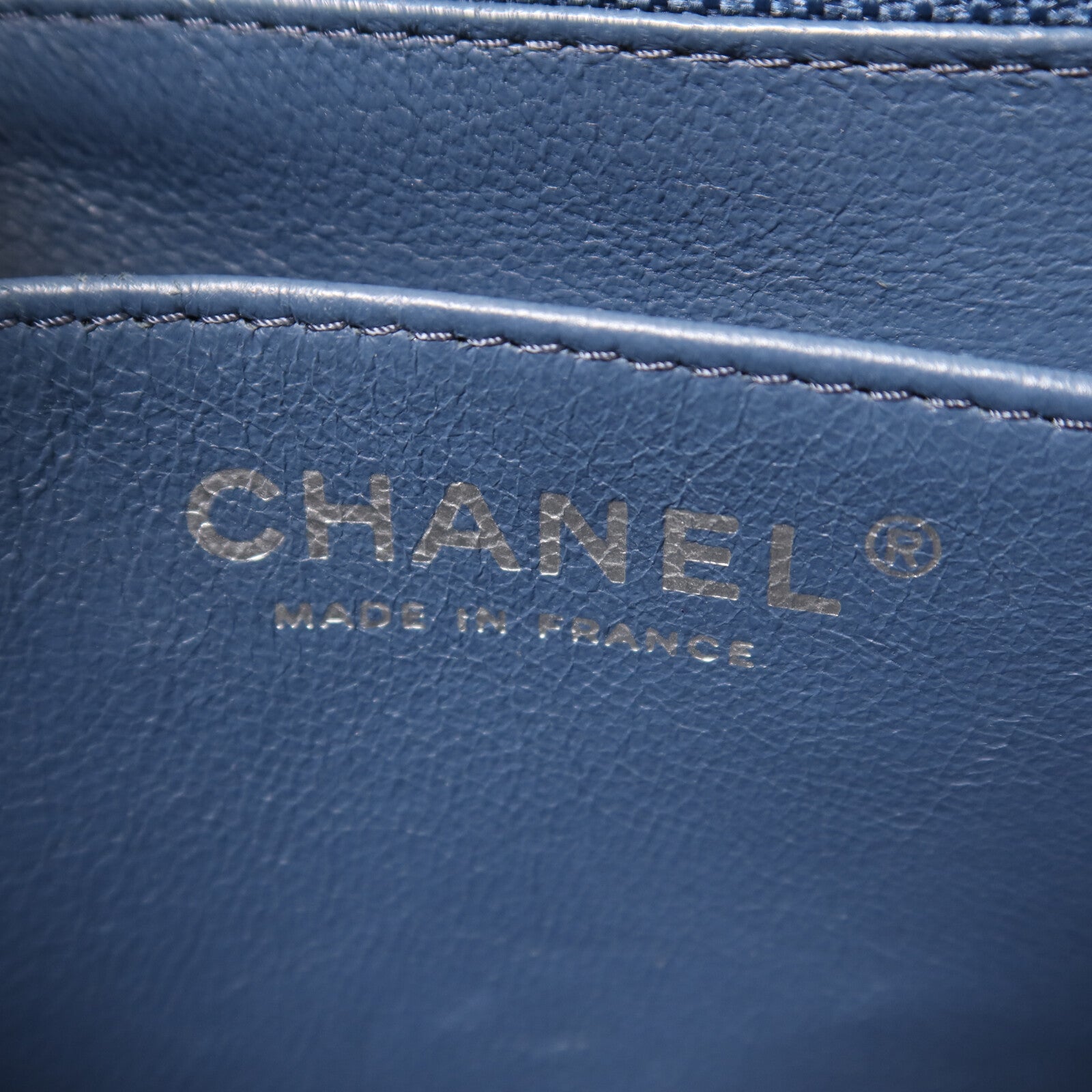 CHANEL 牛皮皮革Mini Classic 17銀扣鏈帶肩背袋
