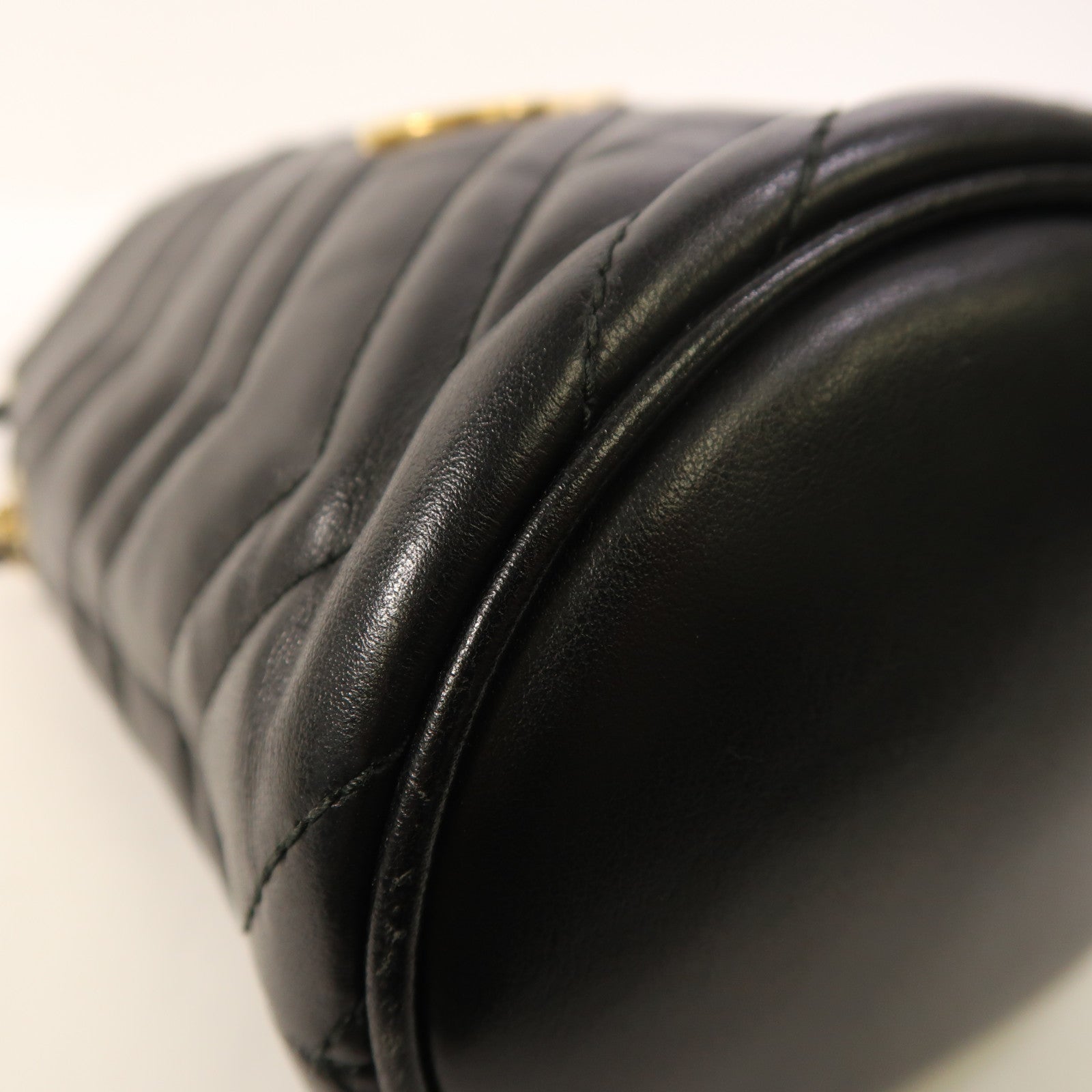 GUCCI 【激減優惠】牛皮皮革GG Marmont Mini Bucket金扣鏈帶肩背袋