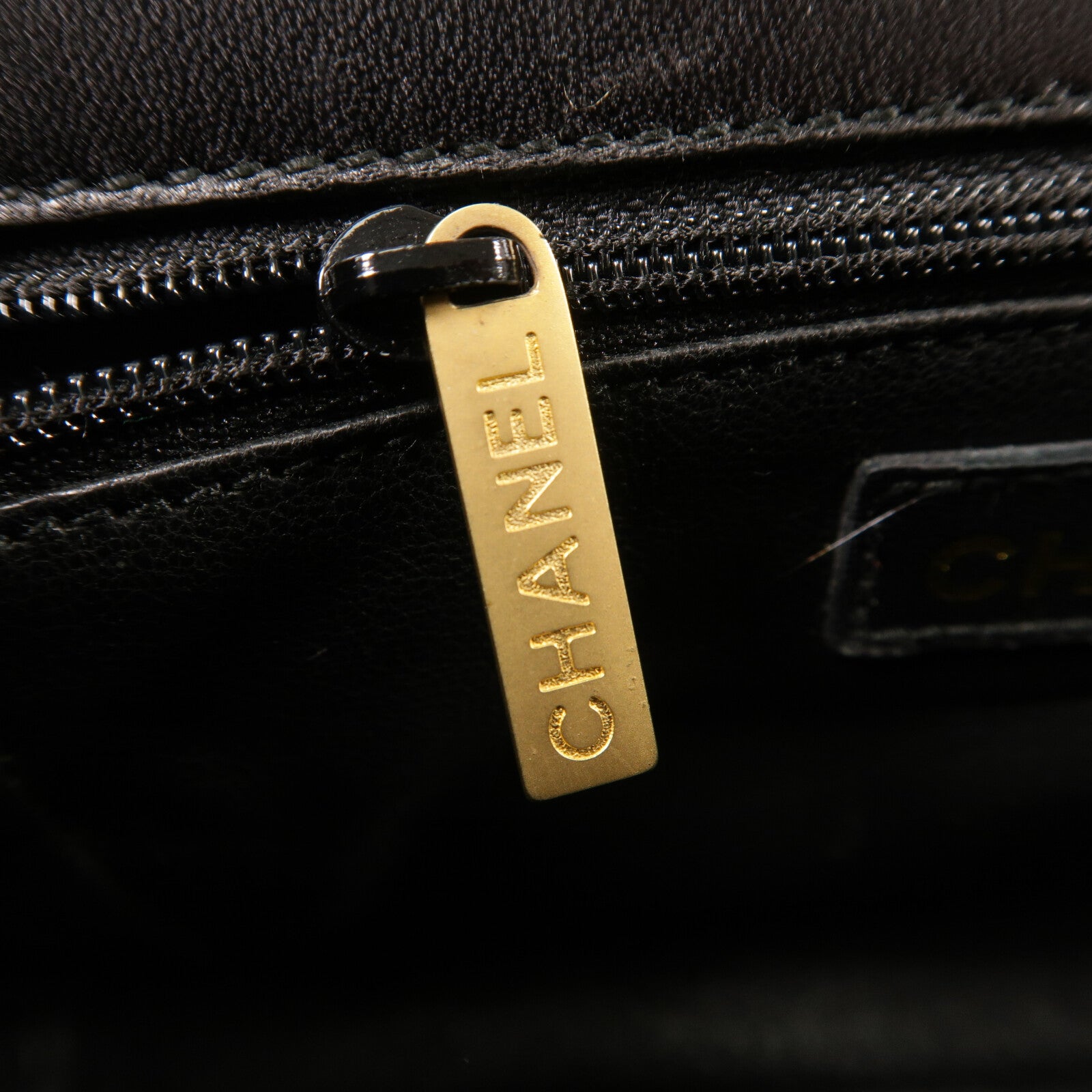 CHANEL 狐狸毛Vintage Flap Bag鏈帶肩背袋