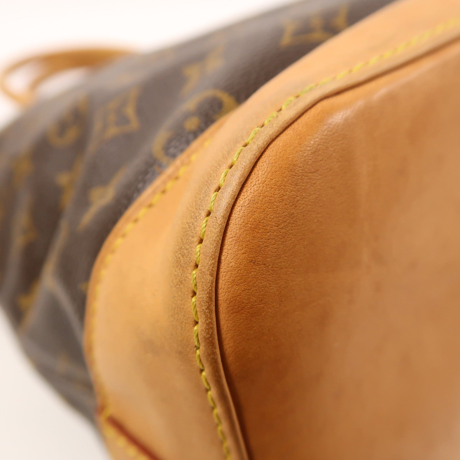 LOUIS VUITTON Monogram Lockit Vertical金扣手挽袋