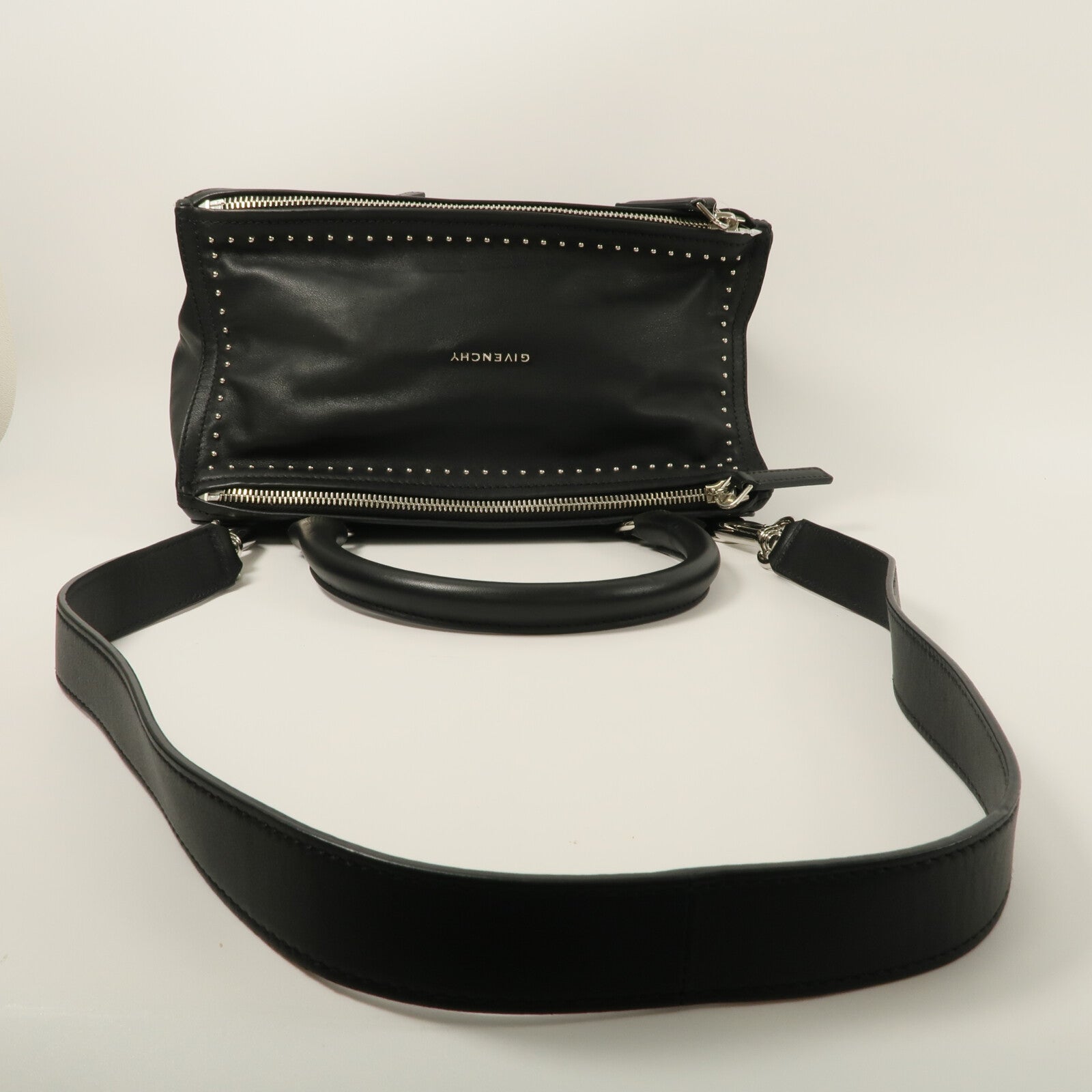 GIVENCHY 牛皮皮革Pandora Medium手挽肩背兩用袋