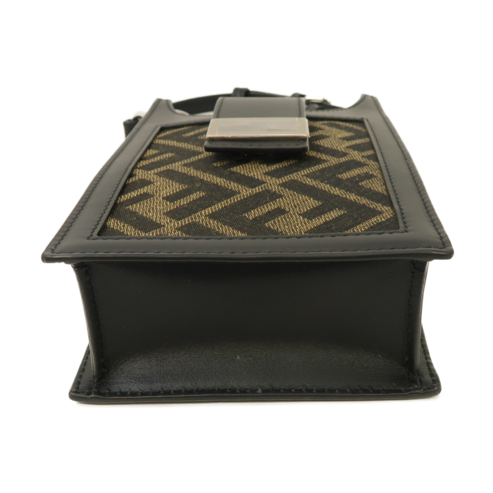FENDI 牛皮皮革/帆布FF Logo Smartphone Bag 2 Way Bag銀扣手挽肩背兩用袋