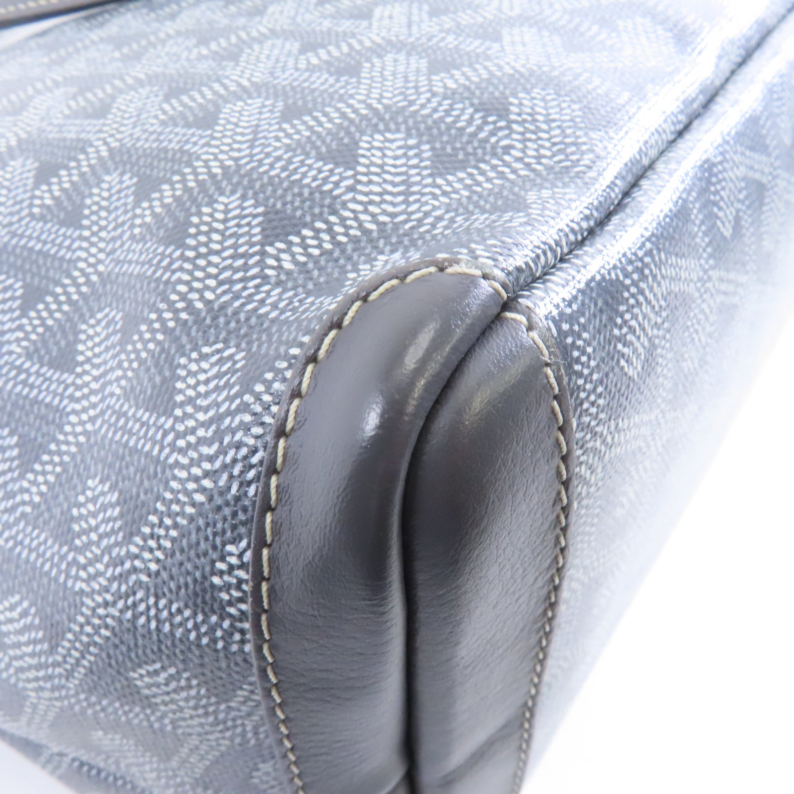 GOYARD 塗層帆布Artois銀扣肩背袋灰色