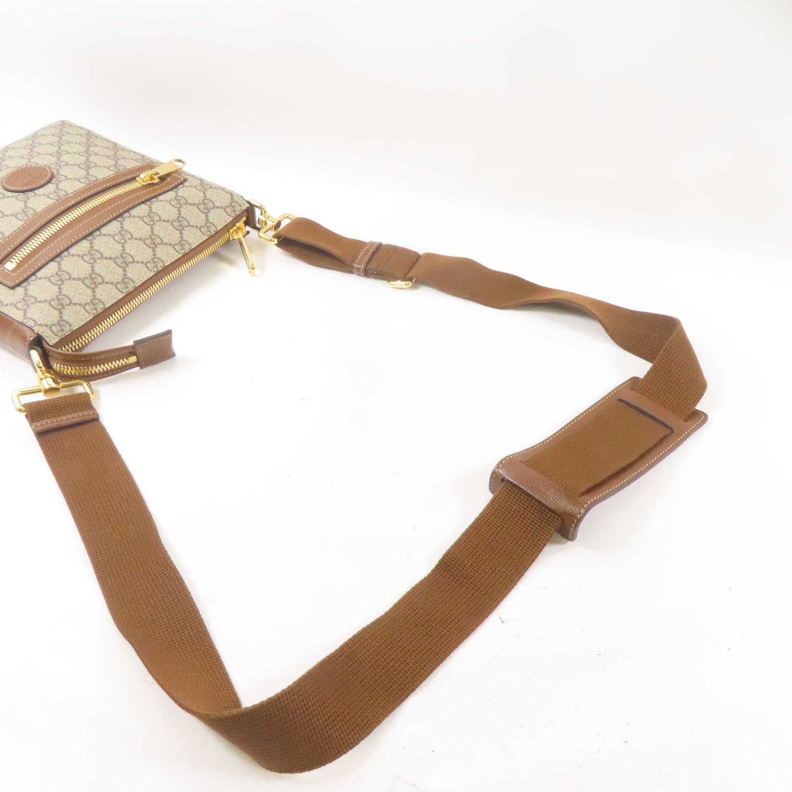 GUCCI 塗層帆布GG Supreme Messenger Bag金扣肩背袋啡色