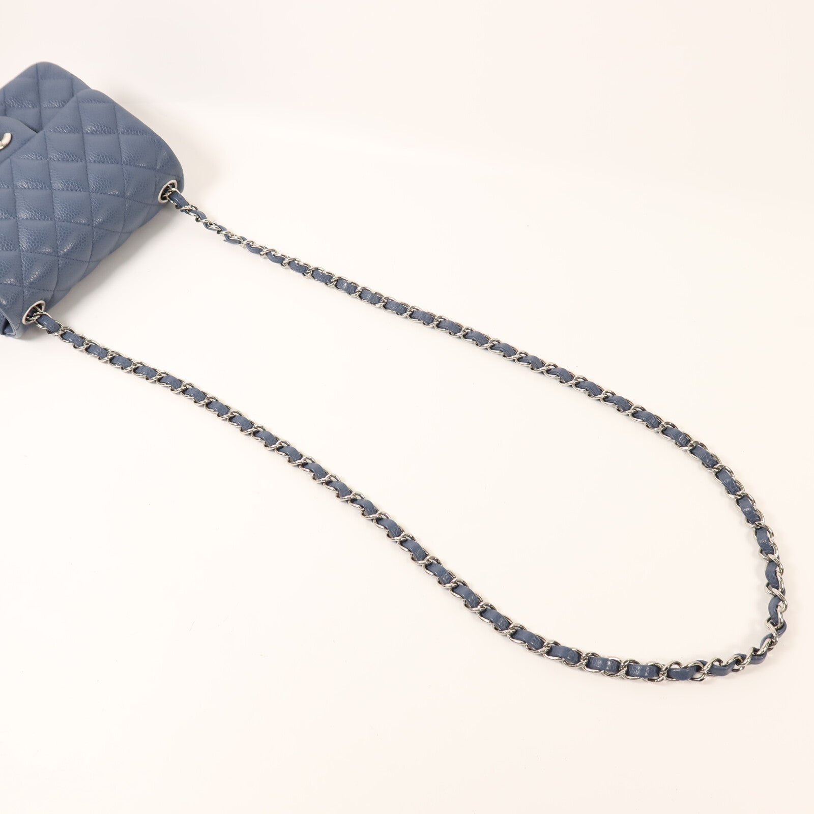 CHANEL 牛皮皮革Mini Classic 17銀扣鏈帶肩背袋