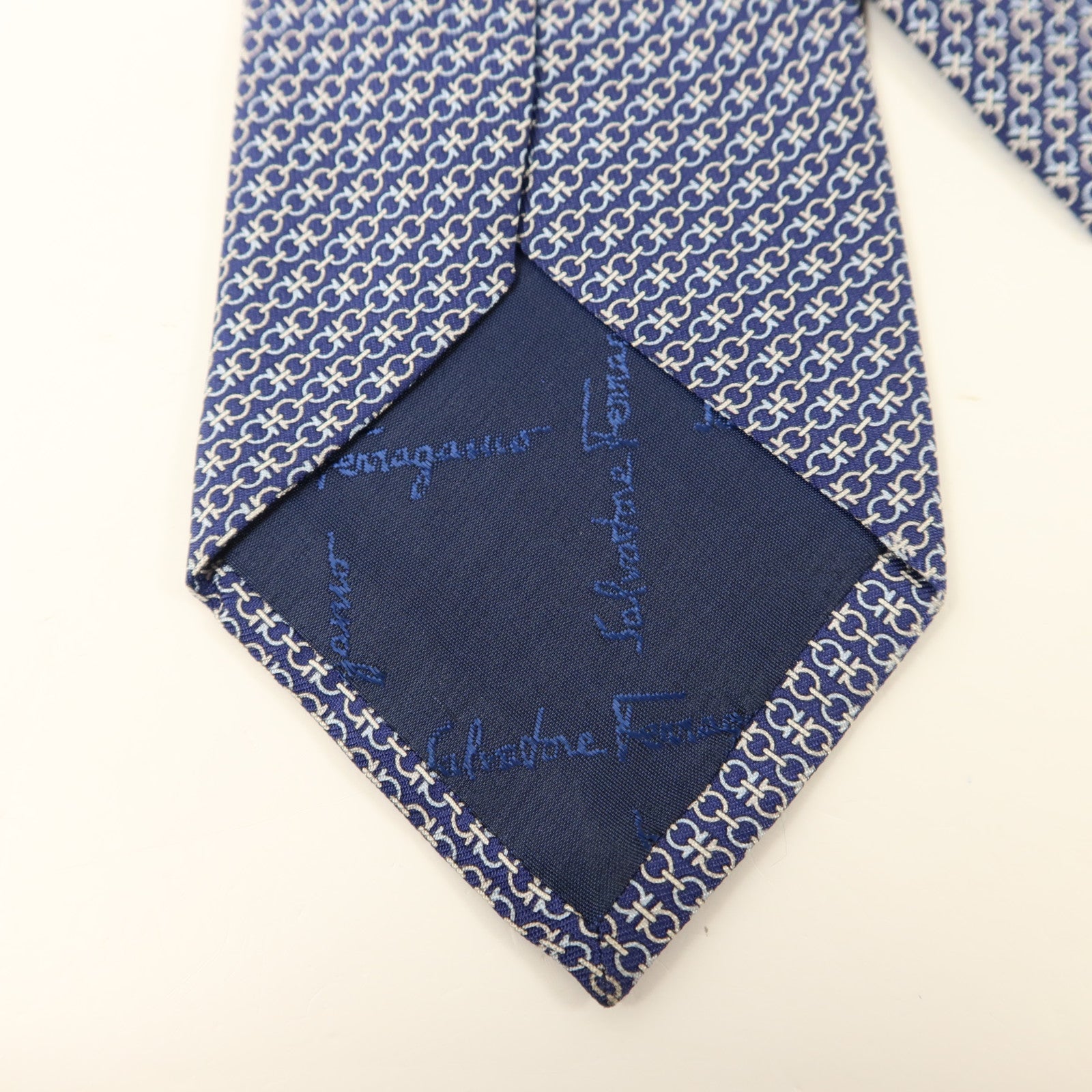 Salvatore Ferragamo 絲質Necktie領帶
