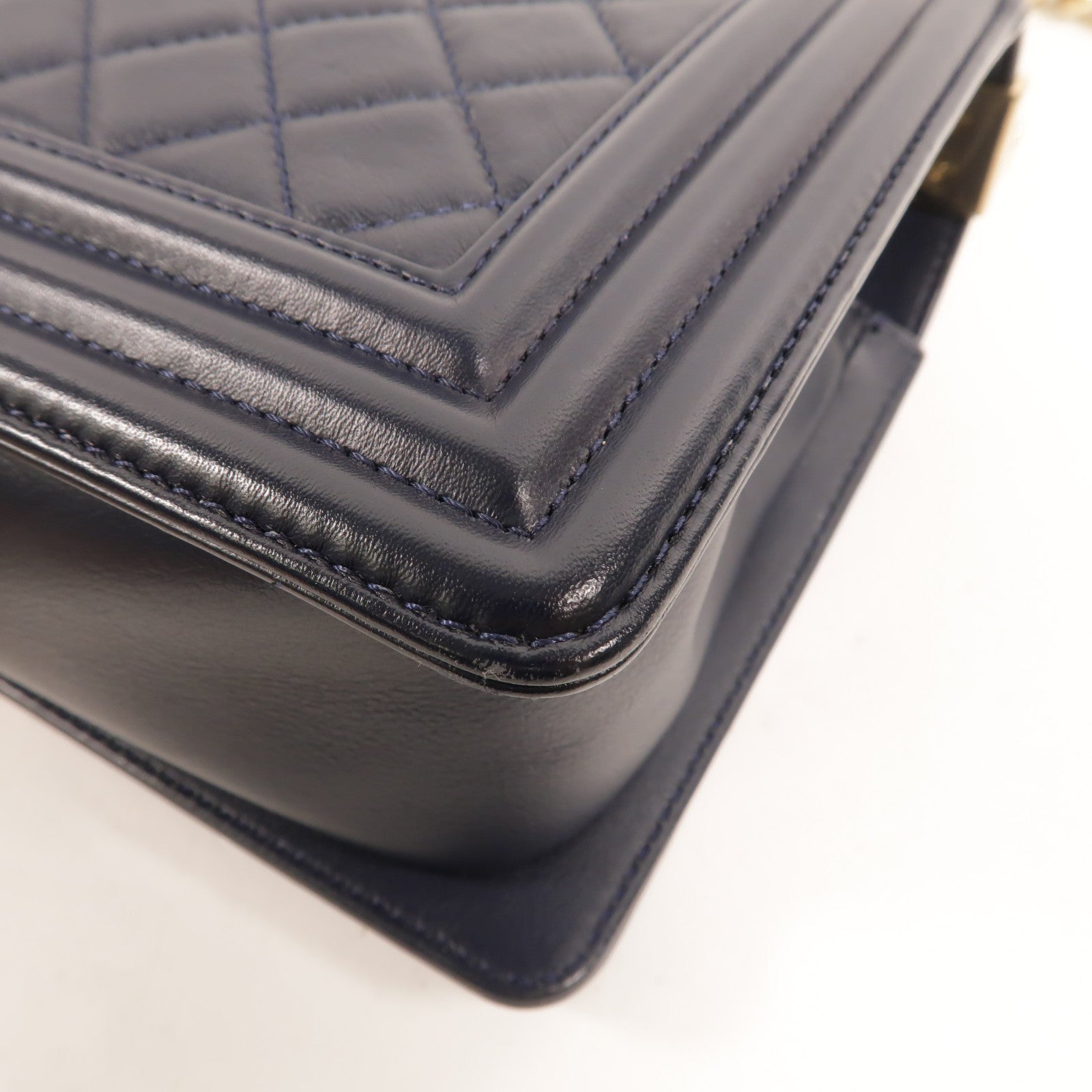 CHANEL 牛皮皮革Boy 25肩背袋