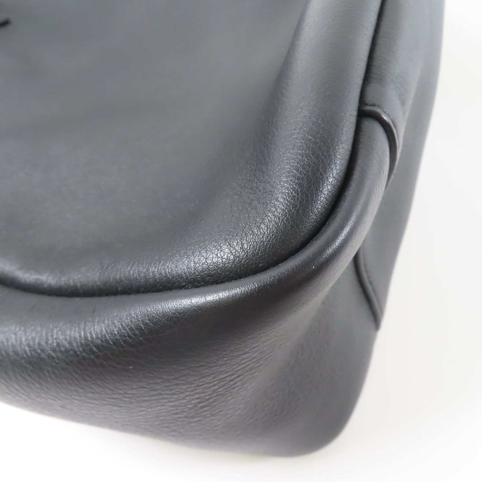 SAINT LAURENT 牛皮皮革Hobo Bag金扣肩背袋黑色