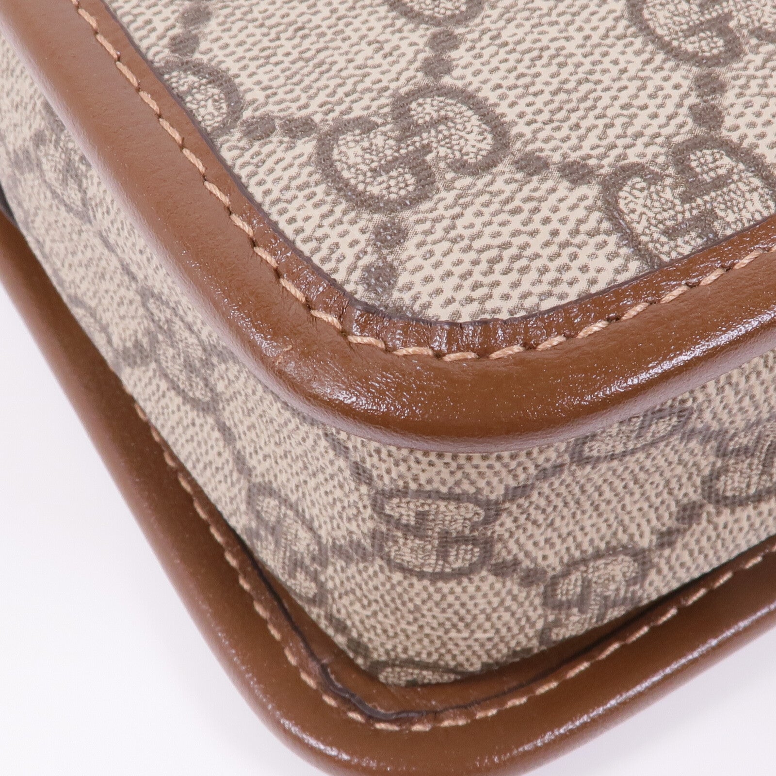GUCCI 塗層帆布GG Supreme金扣肩背袋