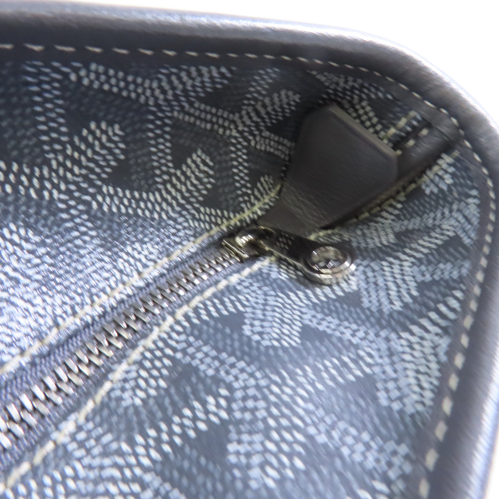 GOYARD 塗層帆布Artois銀扣肩背袋灰色
