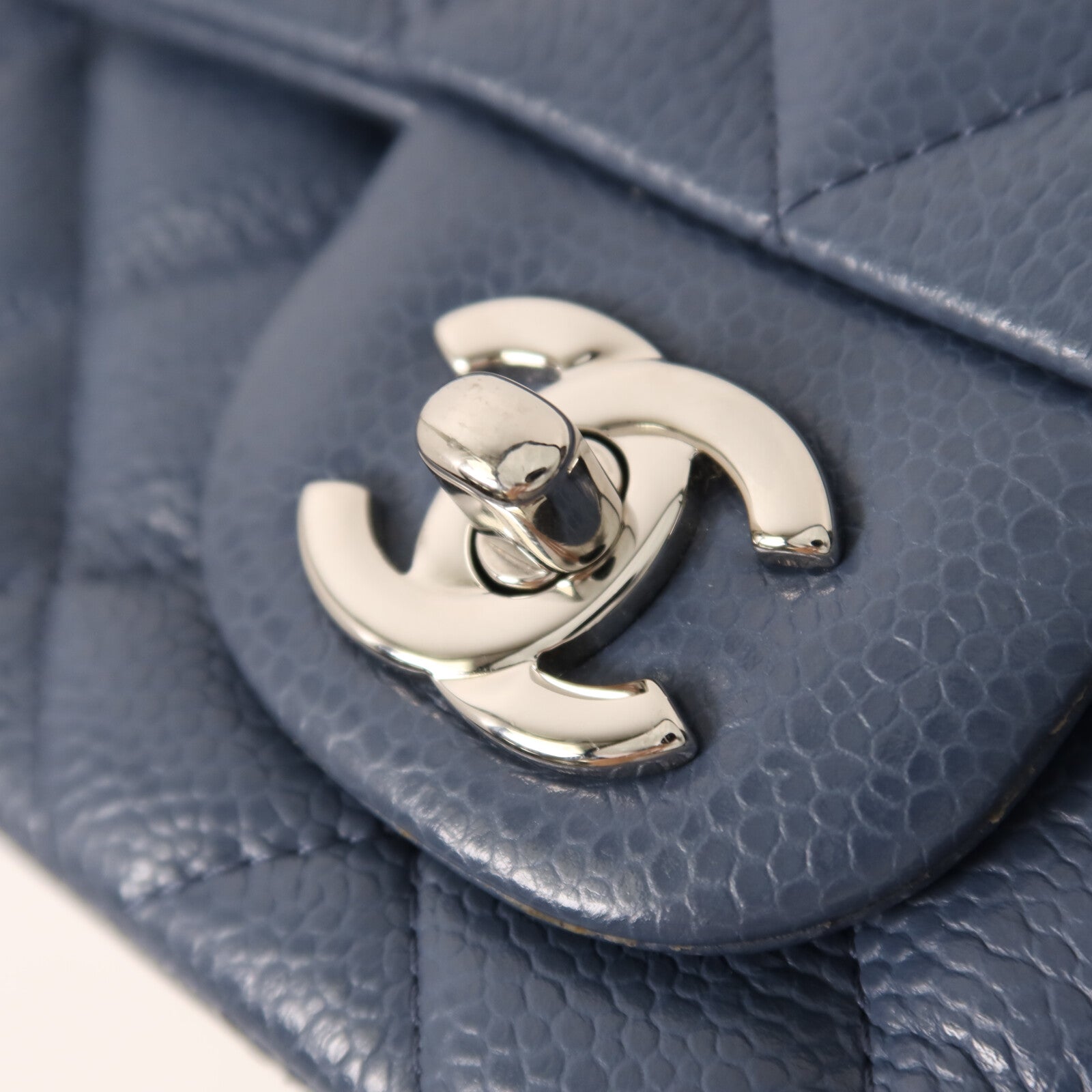 CHANEL 牛皮皮革Mini Classic 17銀扣鏈帶肩背袋