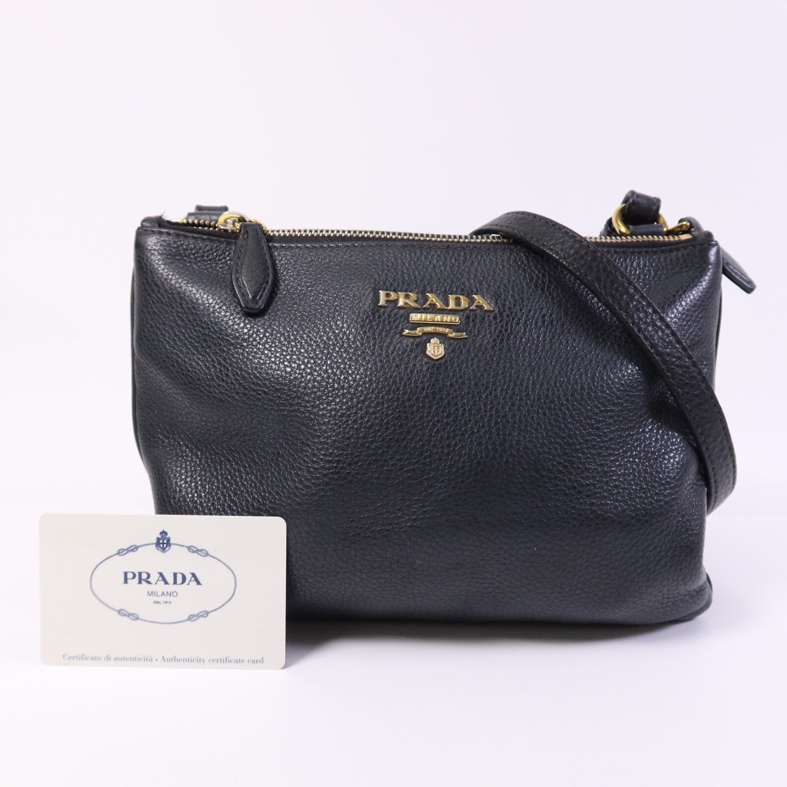 PRADA 牛皮皮革Shoulder Bag金扣肩背袋