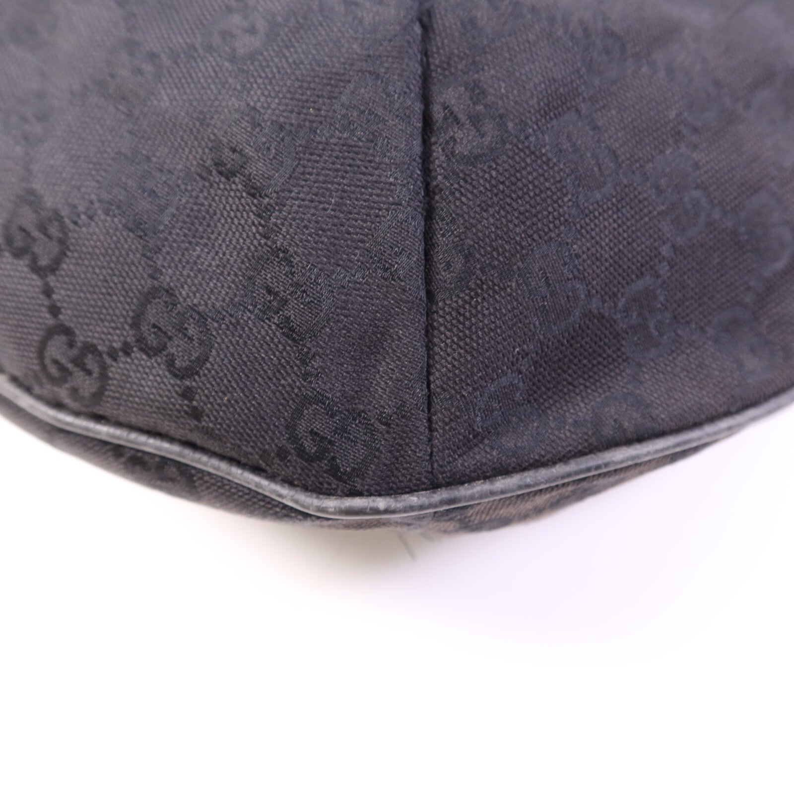 GUCCI 帆布Shoulder Bag銀扣肩背袋