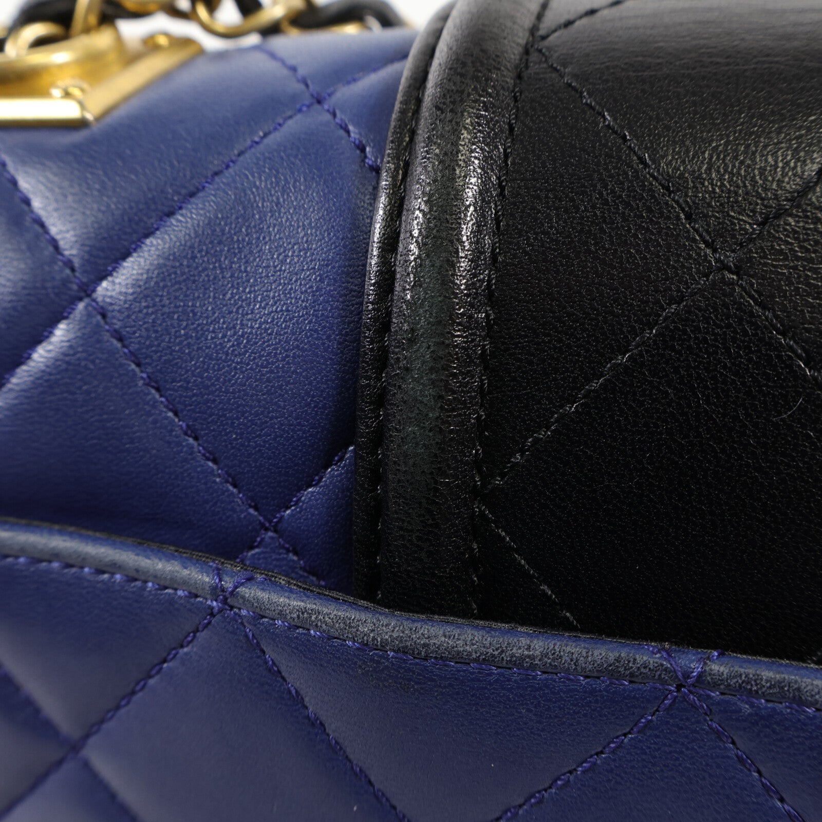 CHANEL 羊皮皮革Chain Shoulder金扣鏈帶肩背袋