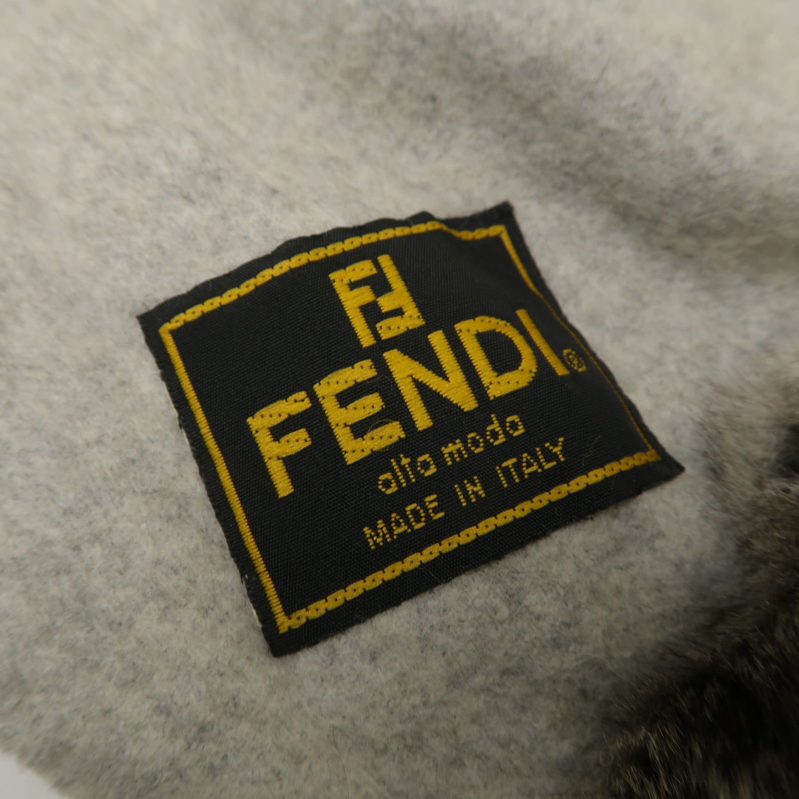 FENDI 【激減優惠】羊絨/Fur Shawl披肩灰色