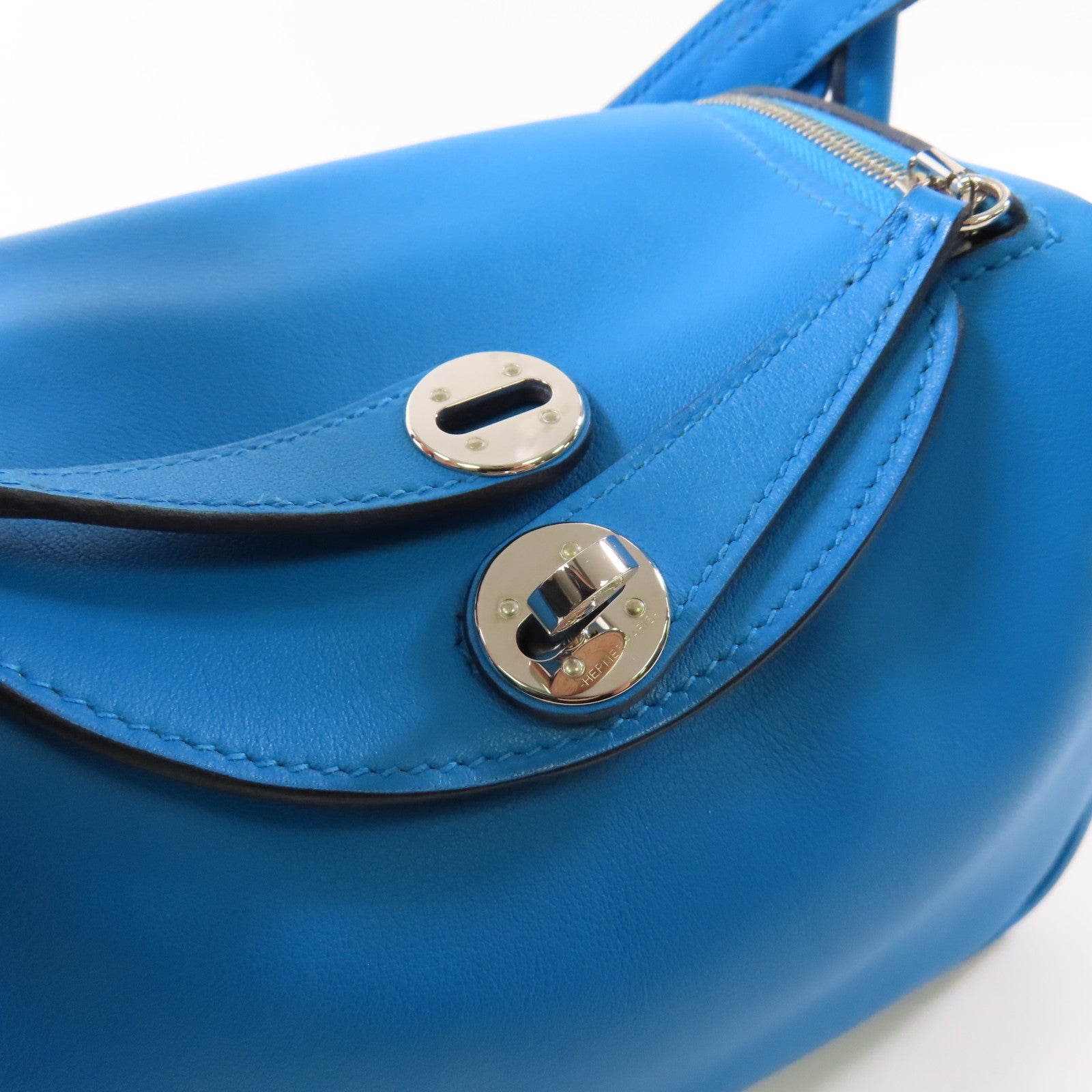HERMES Swift皮革Mini Lindy銀扣手挽肩背兩用袋Bleu frida