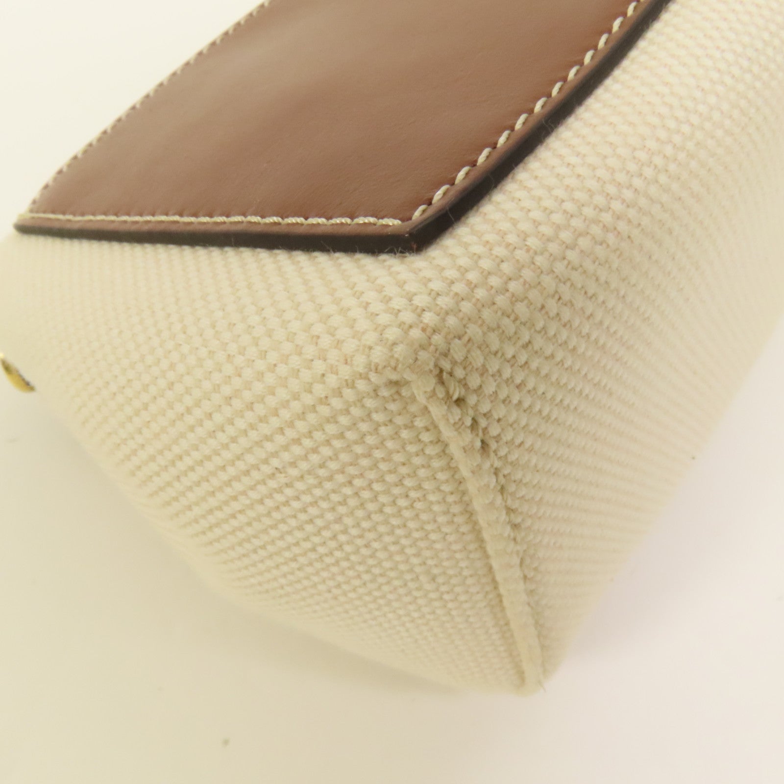 BURBERRY 帆布Shoulder Bag金扣肩背袋
