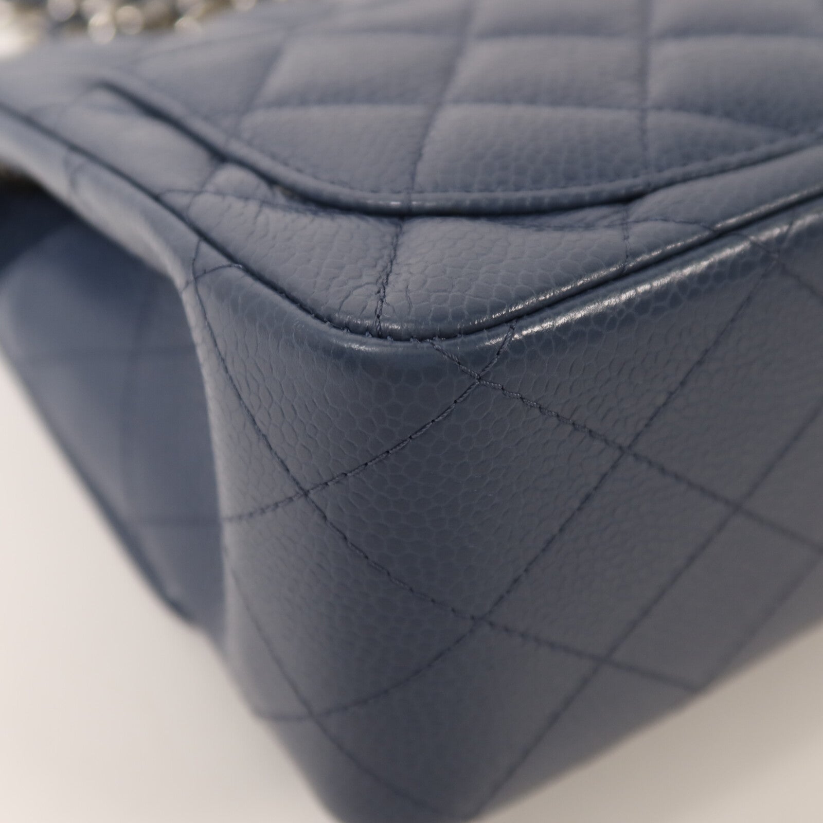 CHANEL 牛皮皮革Mini Classic 17銀扣鏈帶肩背袋