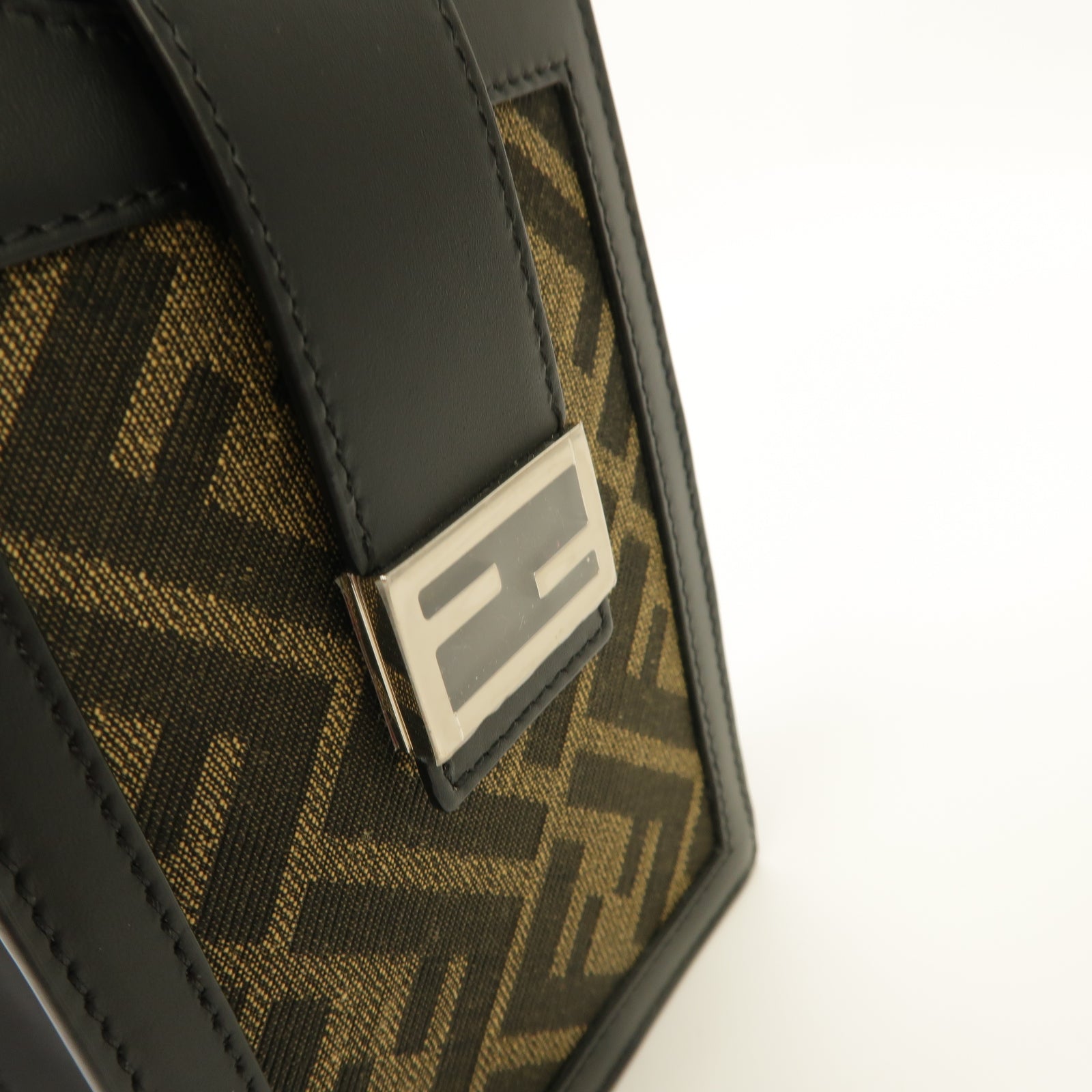 FENDI 牛皮皮革/帆布FF Logo Smartphone Bag 2 Way Bag銀扣手挽肩背兩用袋