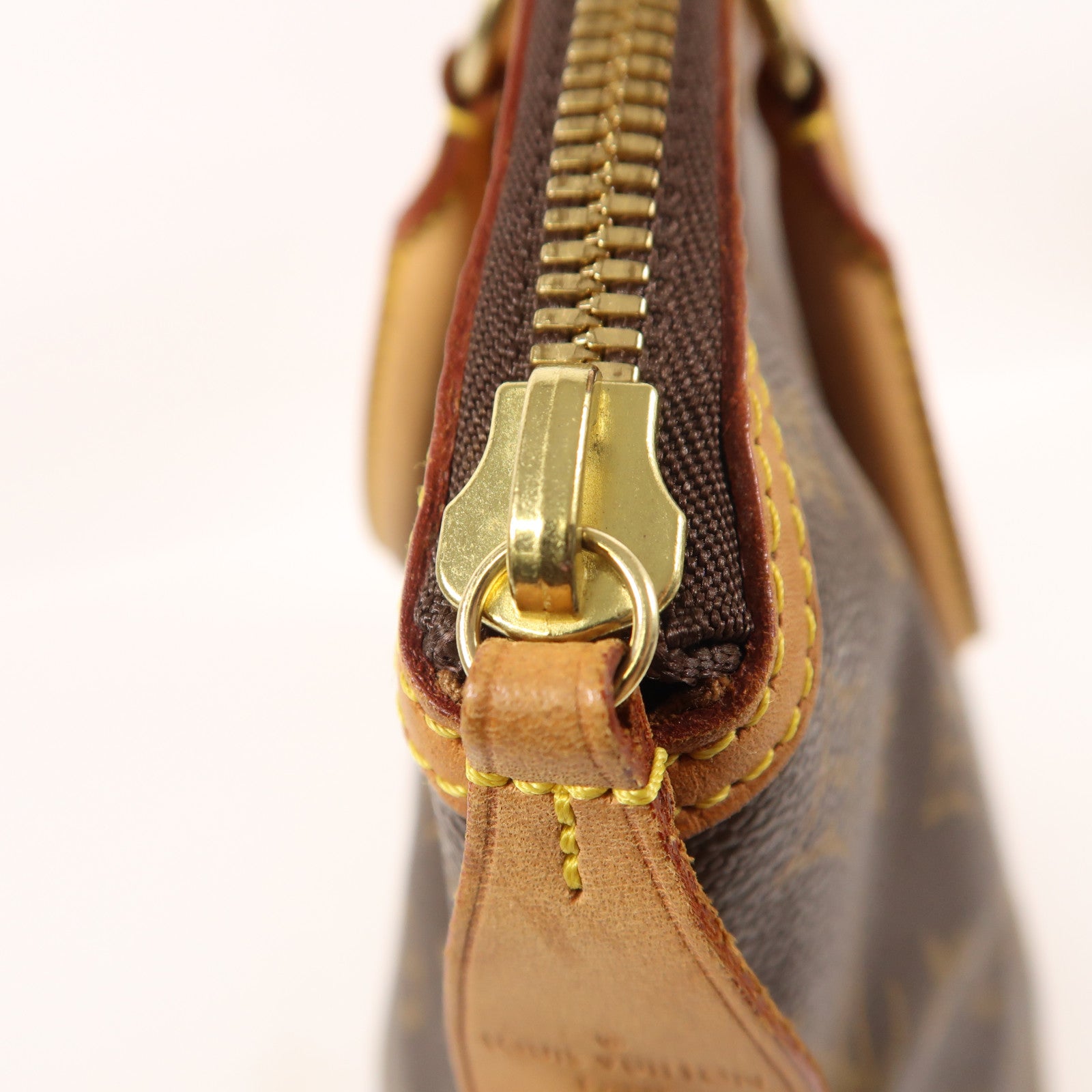 LOUIS VUITTON Monogram Lockit Vertical金扣手挽袋