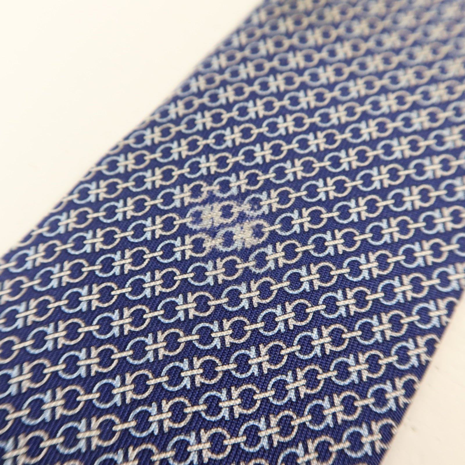 Salvatore Ferragamo 絲質Necktie領帶