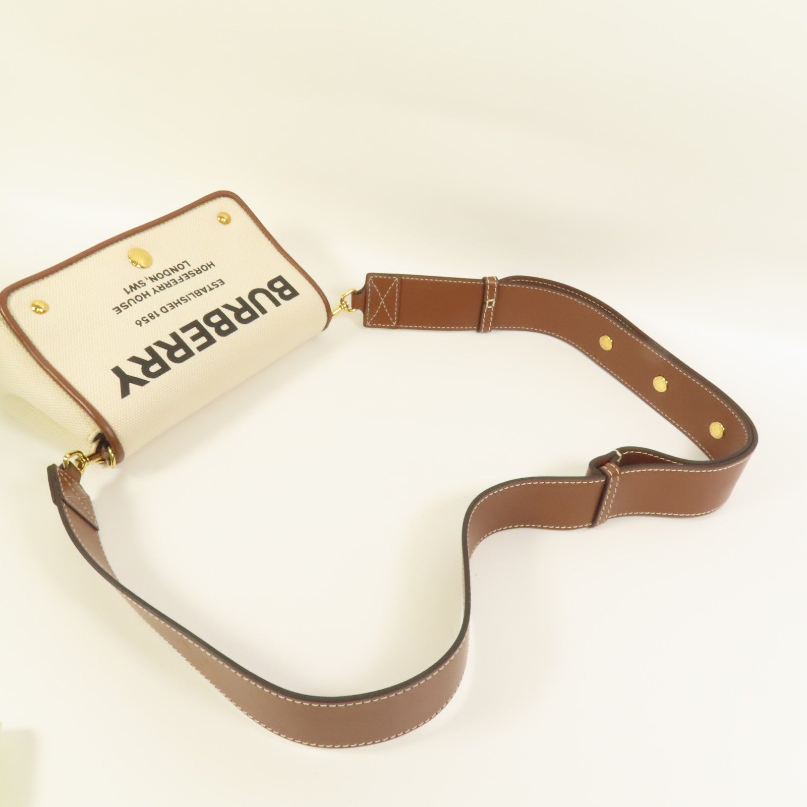 BURBERRY 帆布Shoulder Bag金扣肩背袋