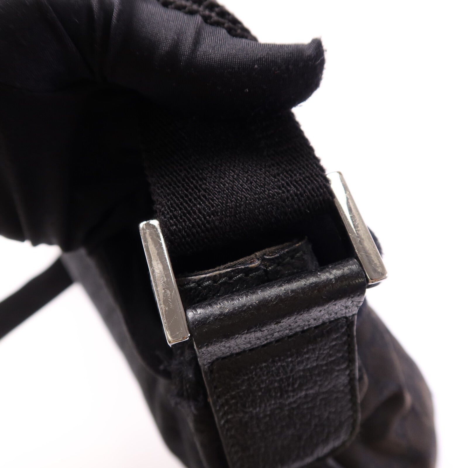 GUCCI 帆布Shoulder Bag銀扣肩背袋