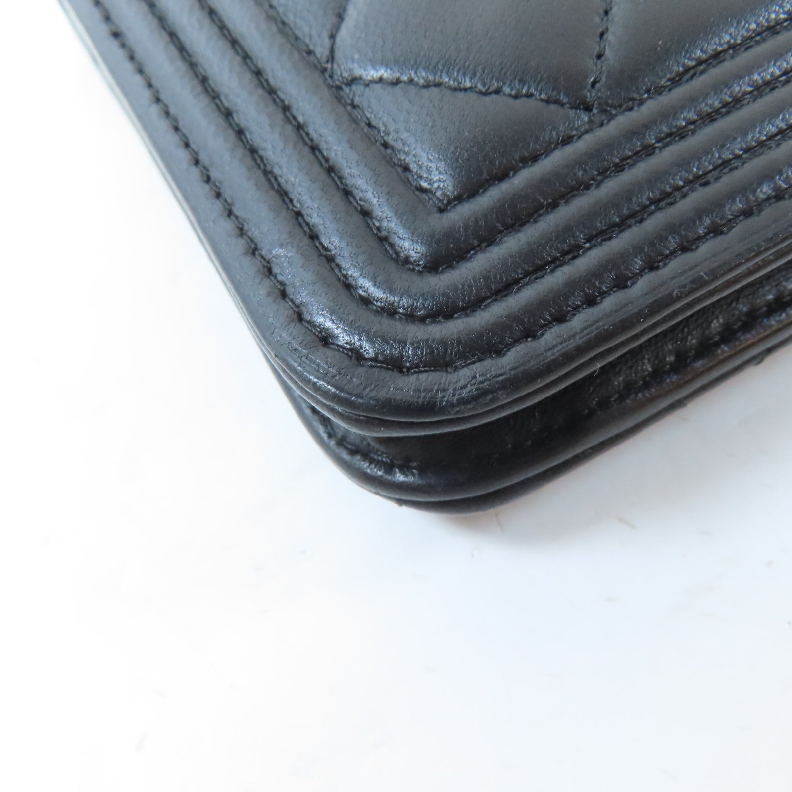 CHANEL 菱格牛皮皮革Chanel Boy Wallet On Chain鏈帶肩背袋黑色