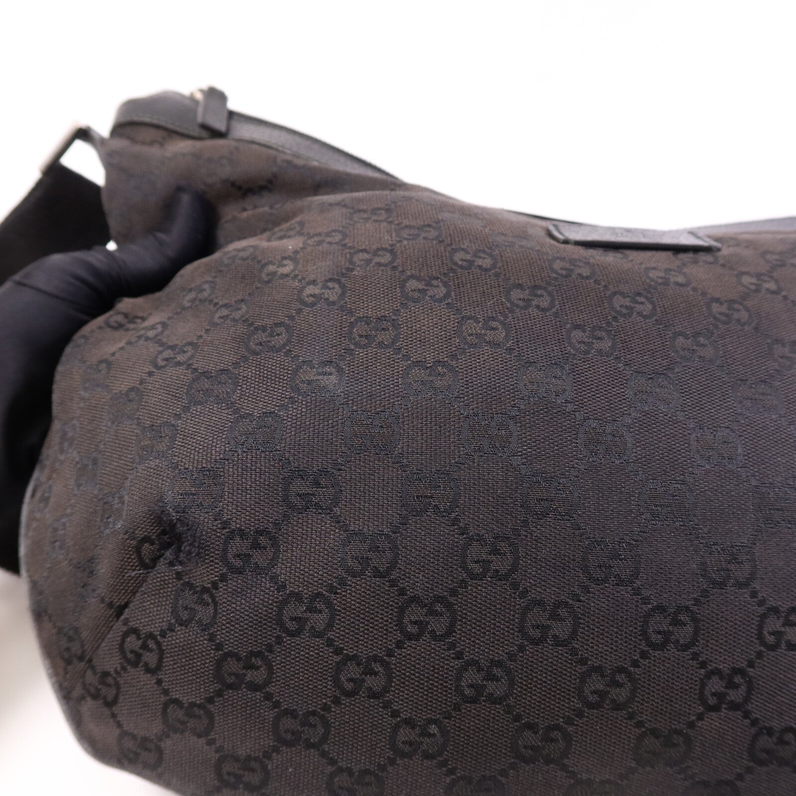 GUCCI 帆布Shoulder Bag銀扣肩背袋