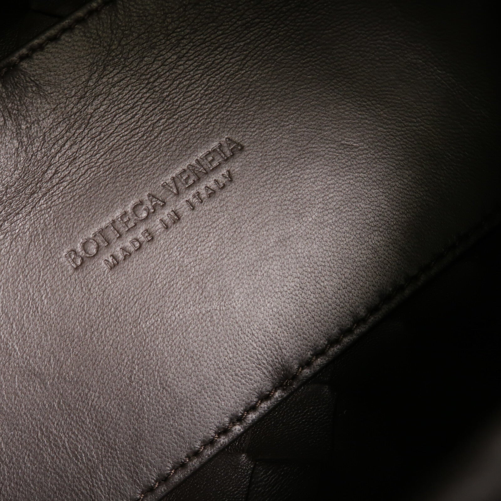 BOTTEGA VENETA 牛皮皮革Andiamo Small手挽肩背兩用袋
