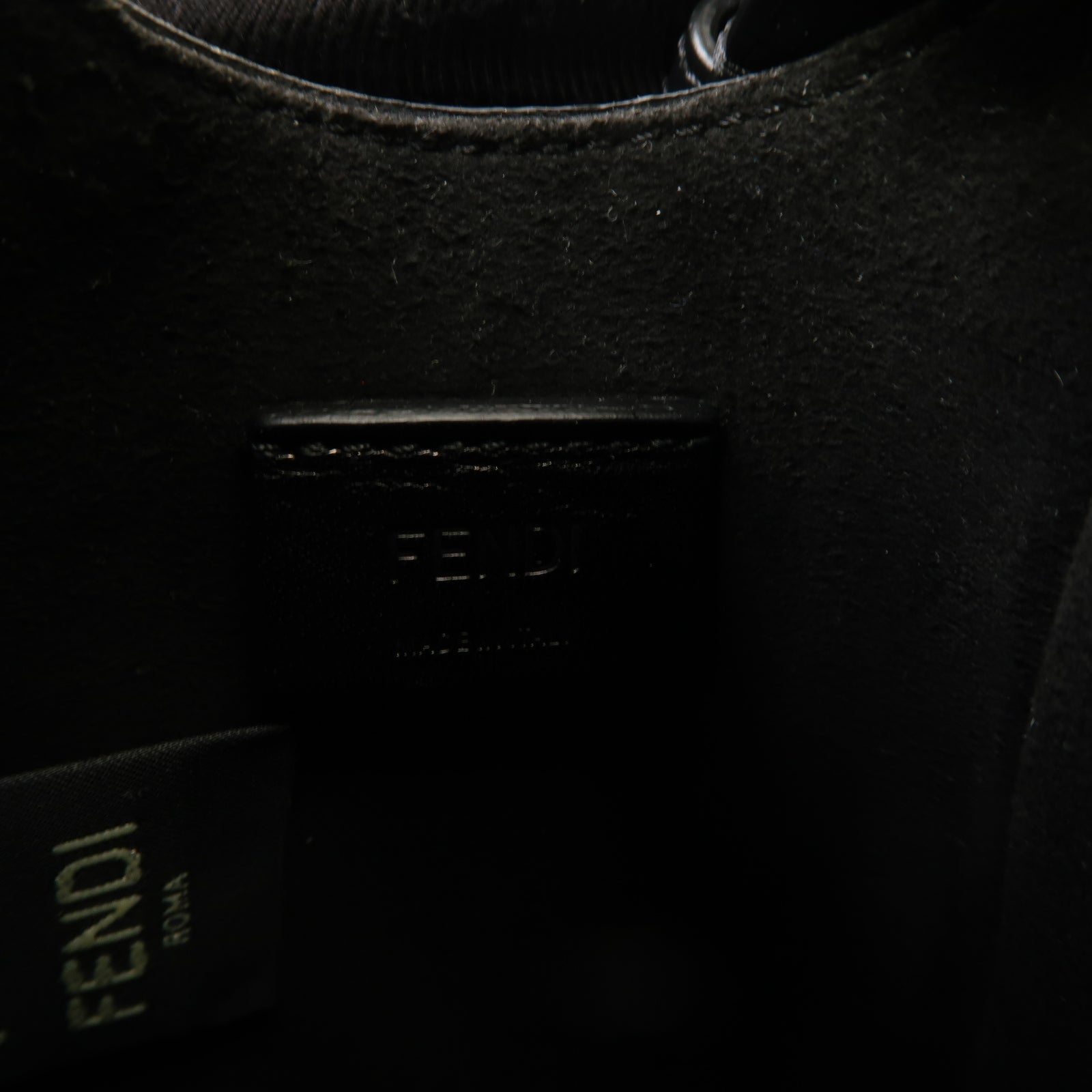 FENDI 牛皮皮革/帆布FF Logo Smartphone Bag 2 Way Bag銀扣手挽肩背兩用袋