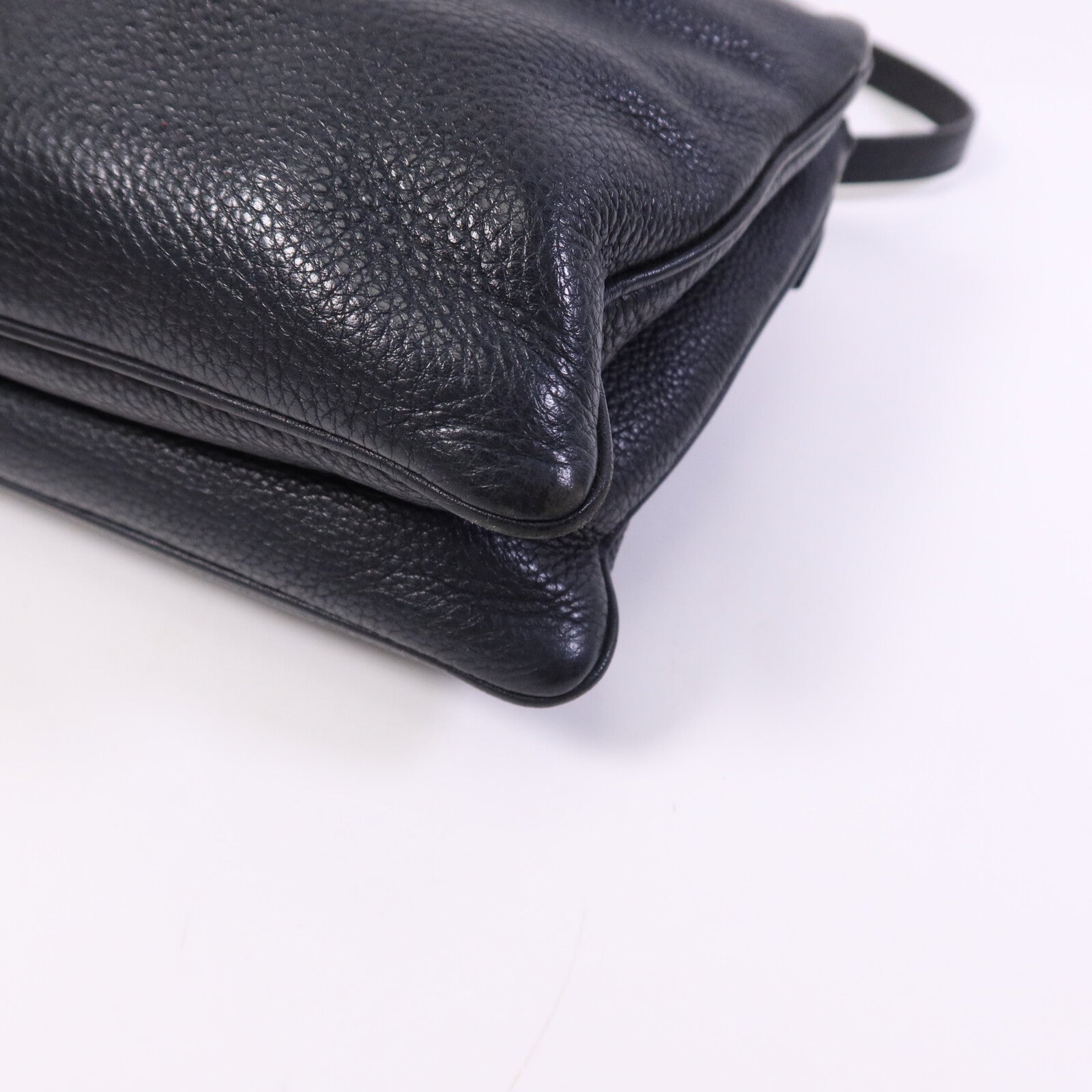 PRADA 牛皮皮革Shoulder Bag金扣肩背袋