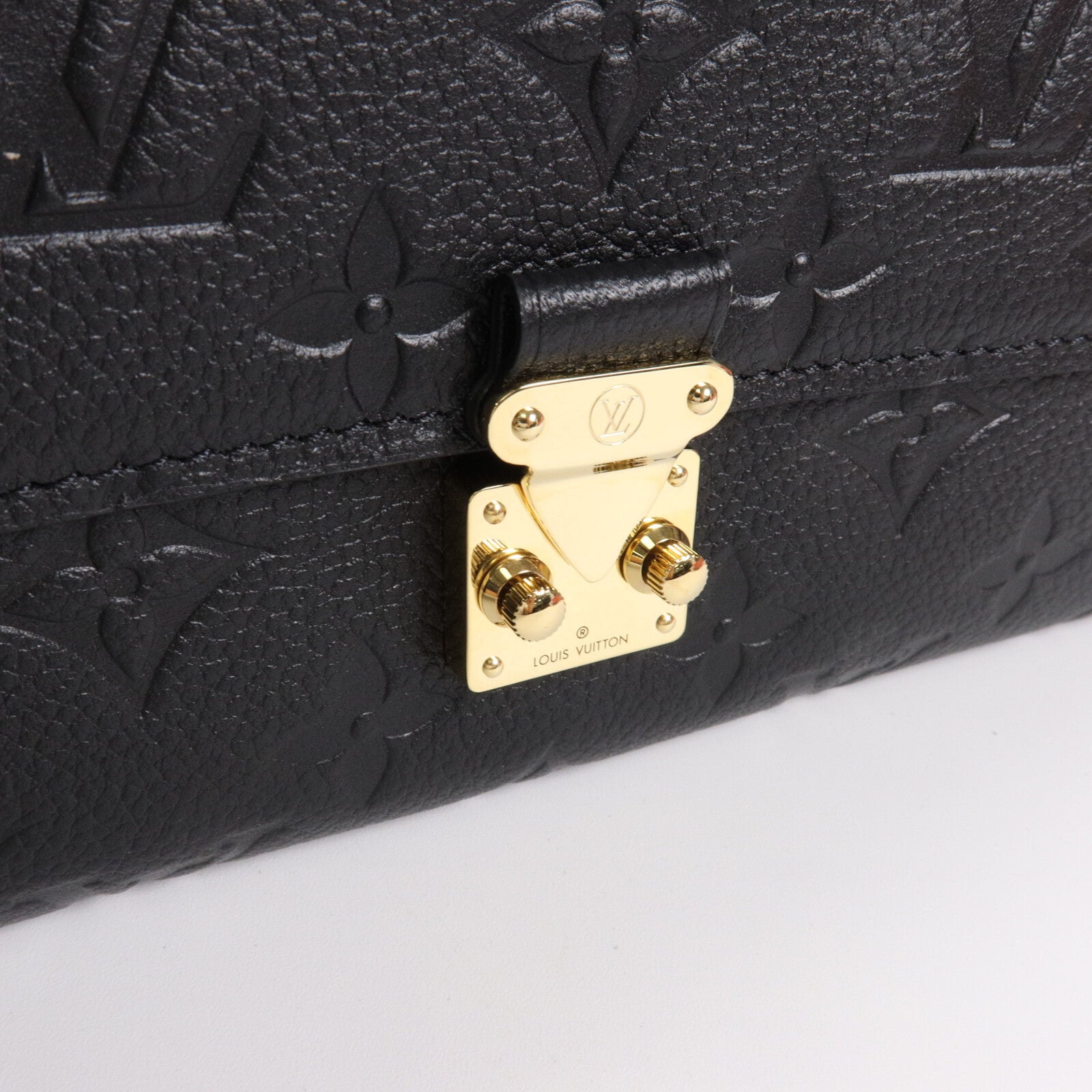 LOUIS VUITTON Monogram Empreinte Sarah Wallet長錢包