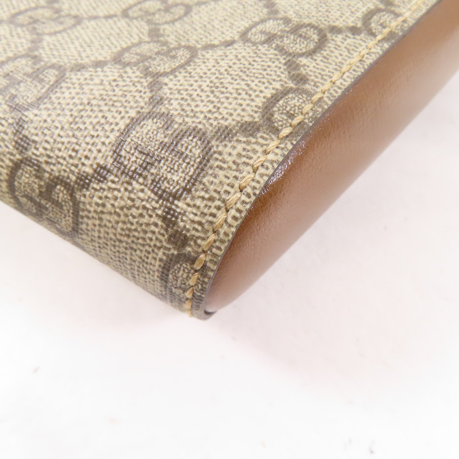 GUCCI 塗層帆布GG Supreme Messenger Bag金扣肩背袋啡色