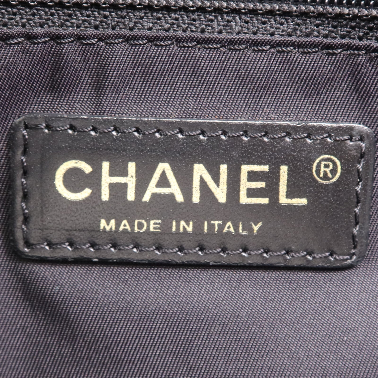 CHANEL 尼龍New Travel Line Tote金扣手挽袋