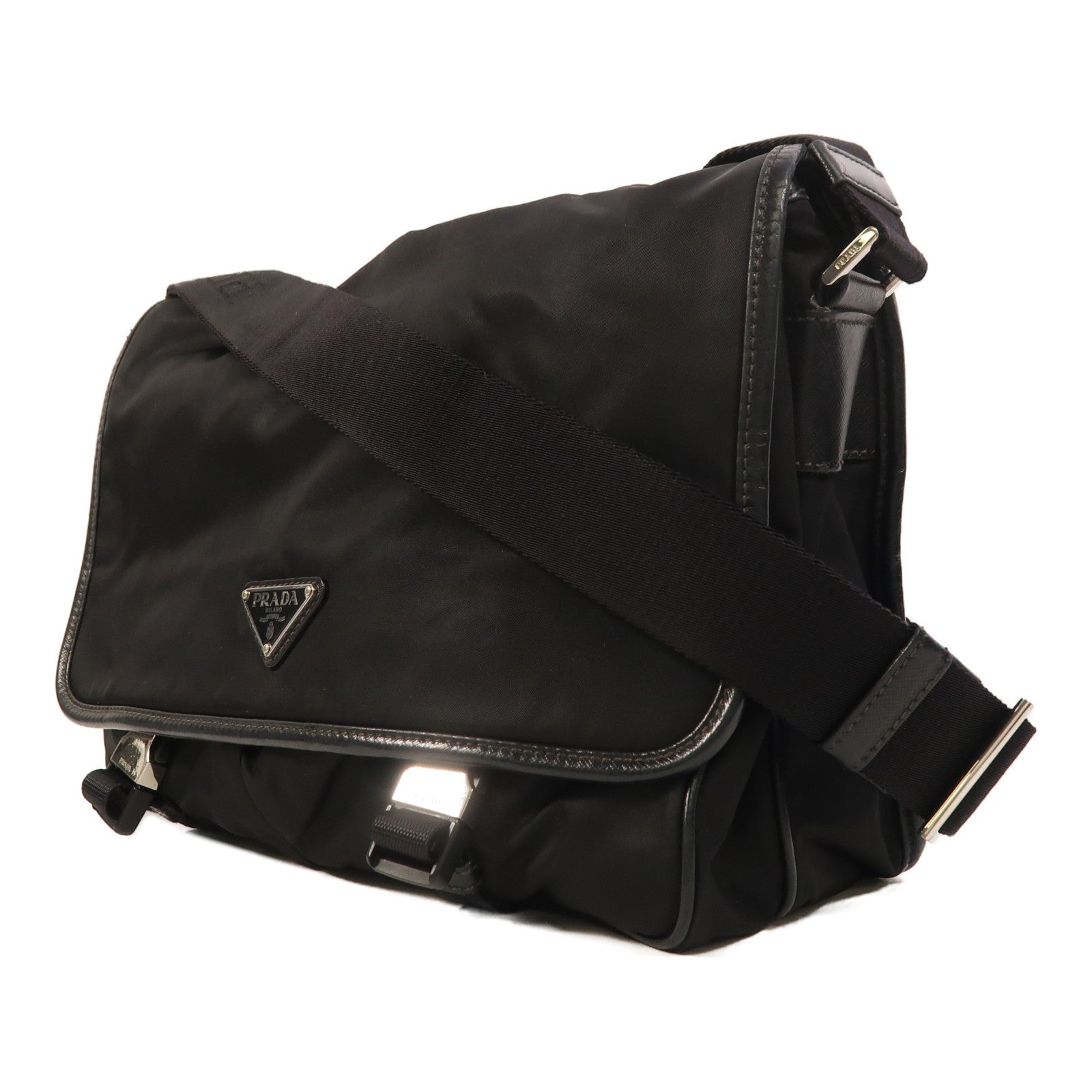 PRADA 尼龍Messenger Bag銀扣肩背袋