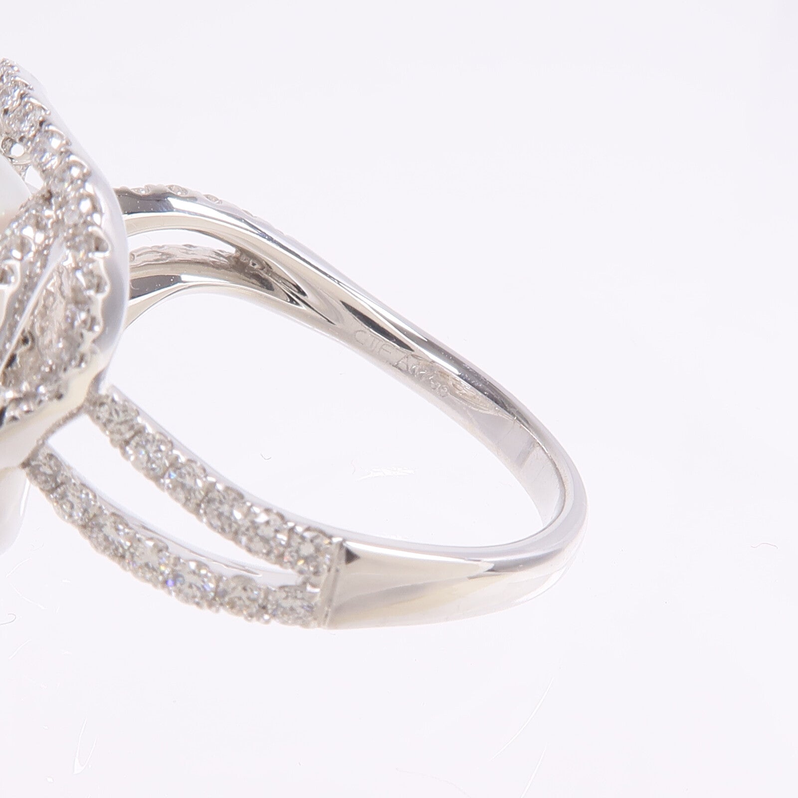 Pomellato 18K白金Pearl Diamond Ring珍珠/鑽石戒指