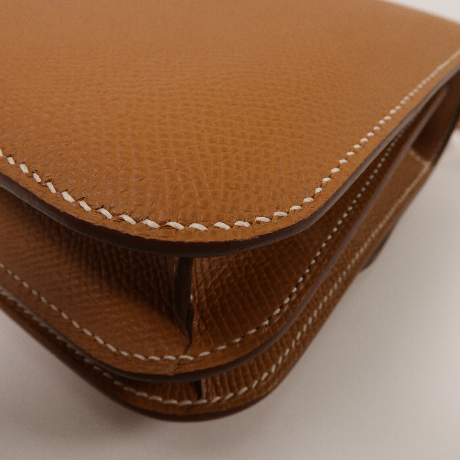 HERMES Epsom皮革Constance Mini肩背袋Gold