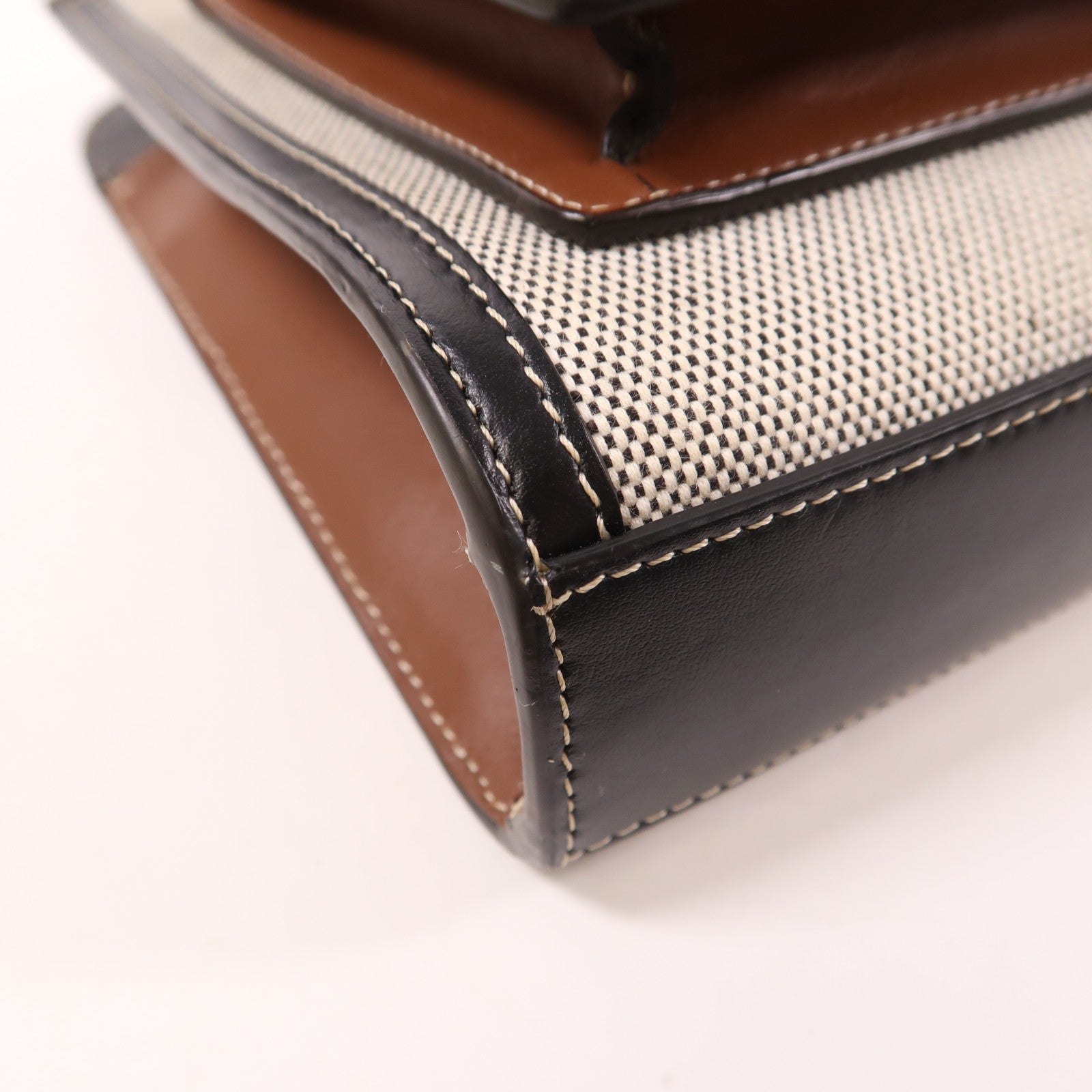BURBERRY 帆布/皮革Mini Tri-Tone Pocket Bag金扣手挽肩背兩用袋