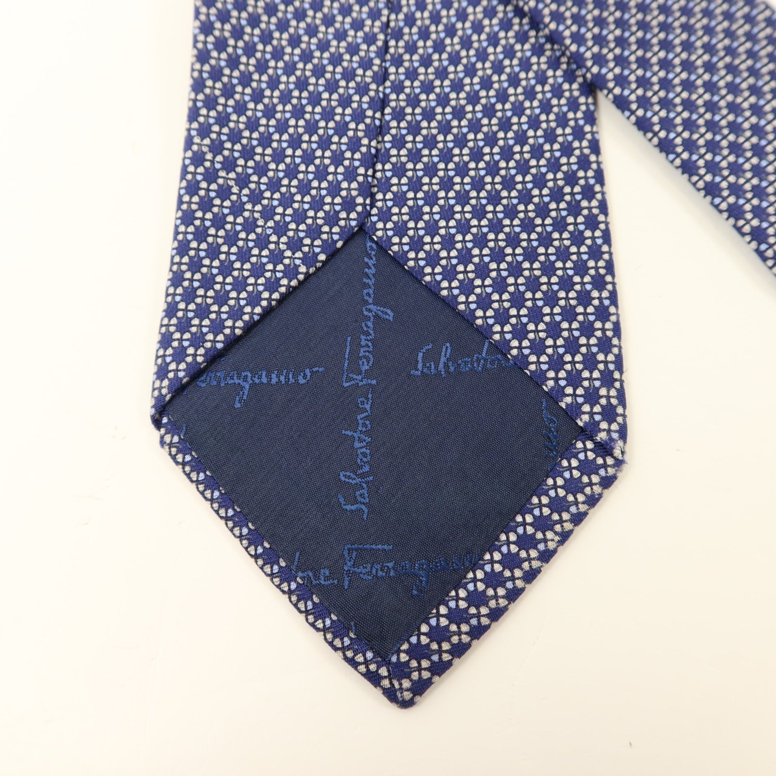 Salvatore Ferragamo 絲質Necktie領帶