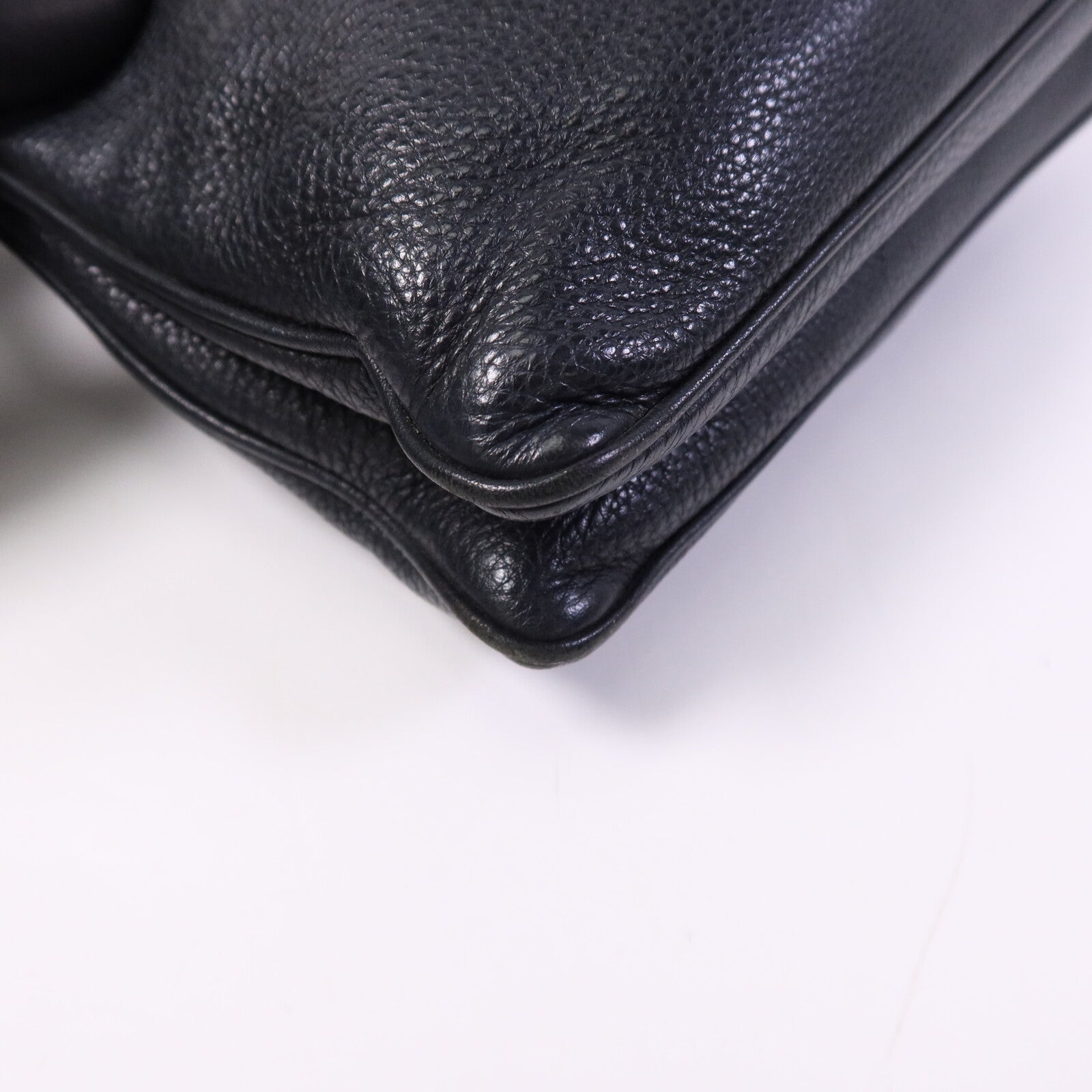 PRADA 牛皮皮革Shoulder Bag金扣肩背袋