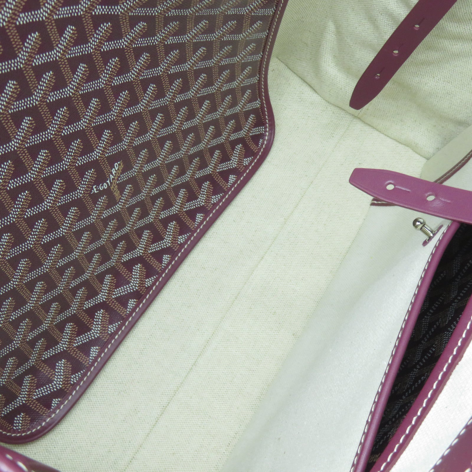 GOYARD **【激減優惠】牛皮皮革Bellechasse PM銀扣肩背袋紫色