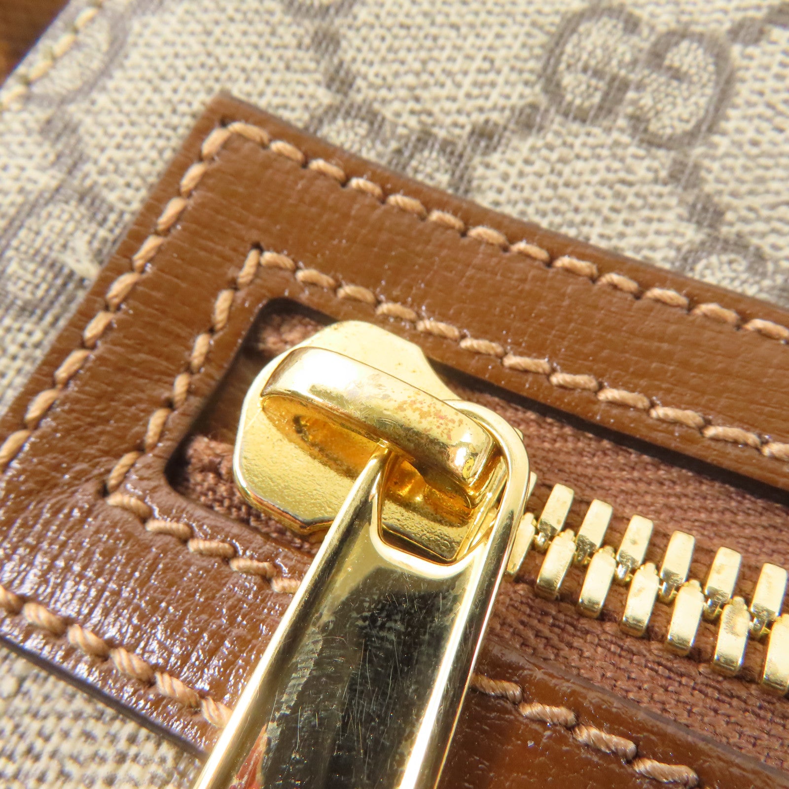 GUCCI 塗層帆布GG Supreme Messenger Bag金扣肩背袋啡色