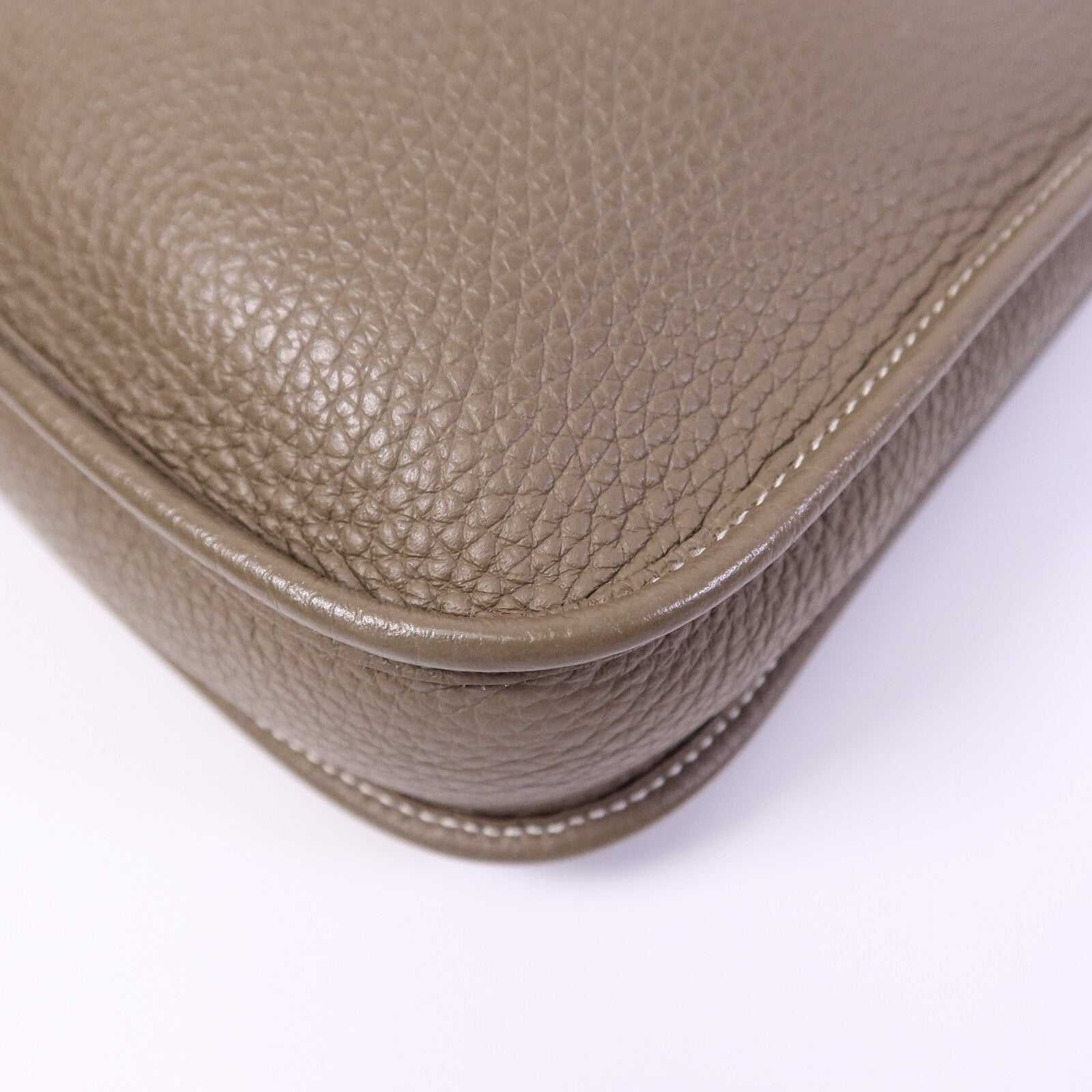 HERMES Clemence皮革Evelyne TPM肩背袋Etoupe/Blue Indigo