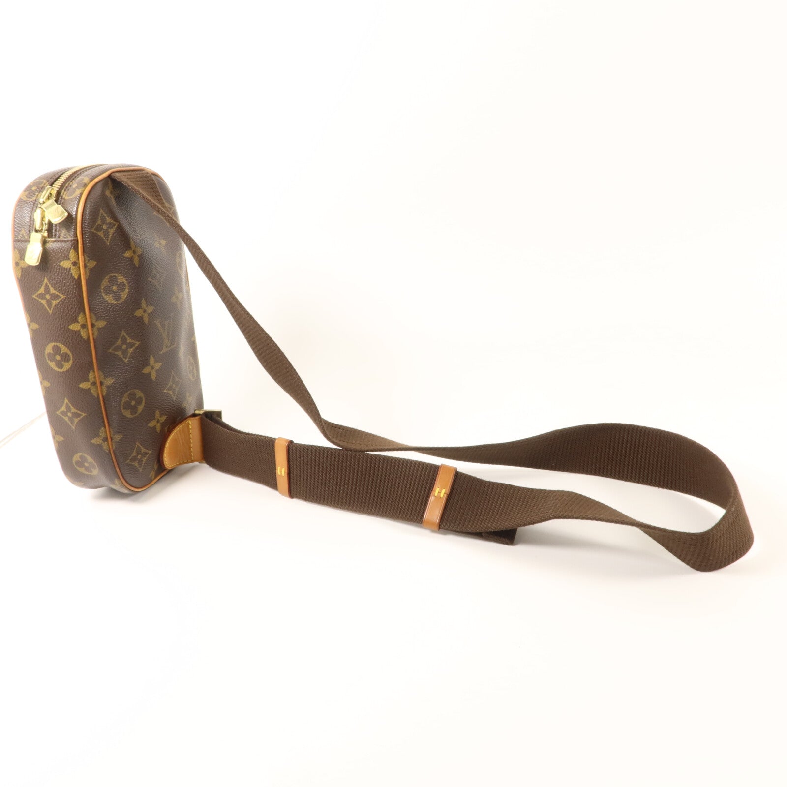 LOUIS VUITTON Monogram Pochette Gange金扣肩背袋