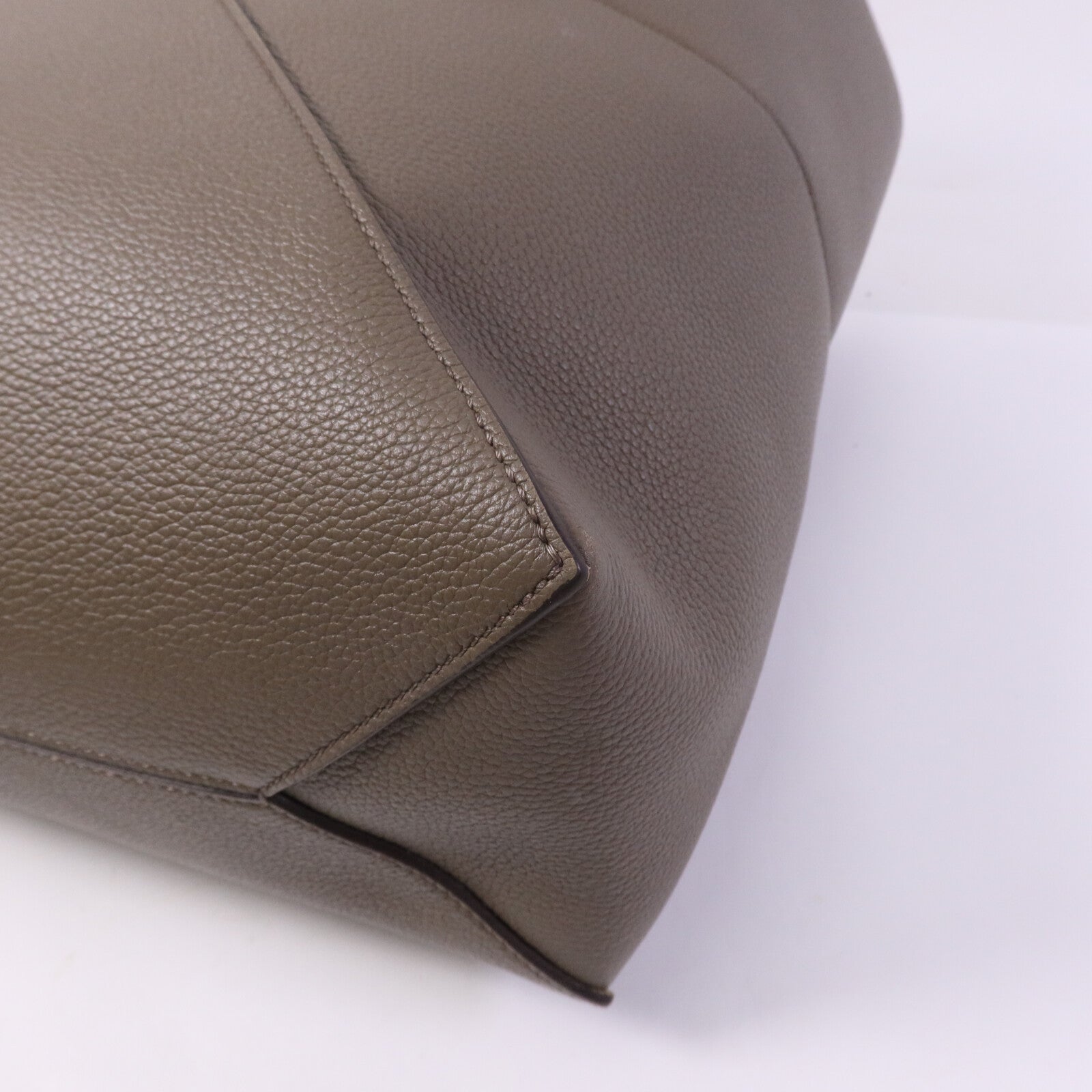 LOEWE 牛皮皮革Puzzle Fold金扣手挽袋