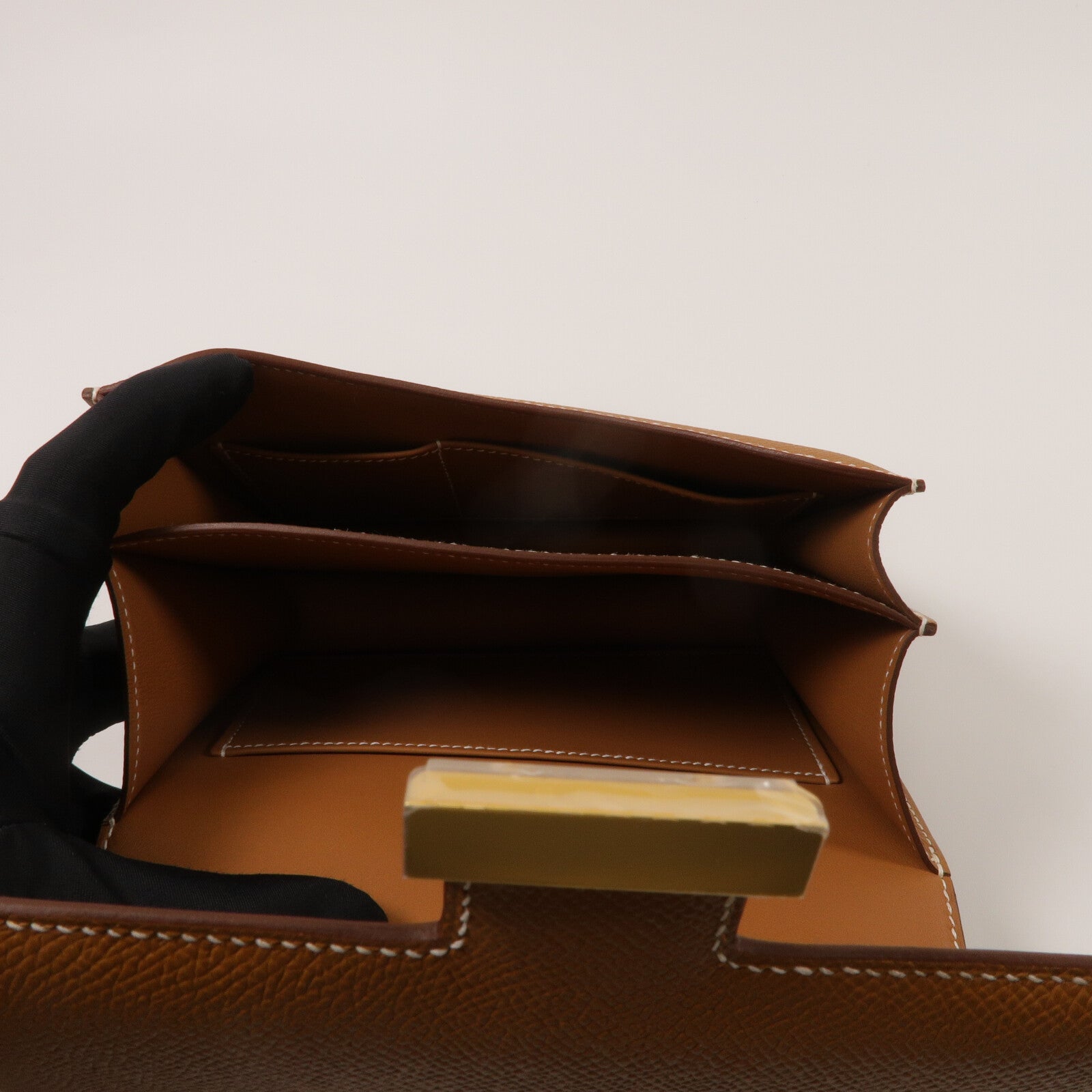HERMES Epsom皮革Constance Mini肩背袋Gold